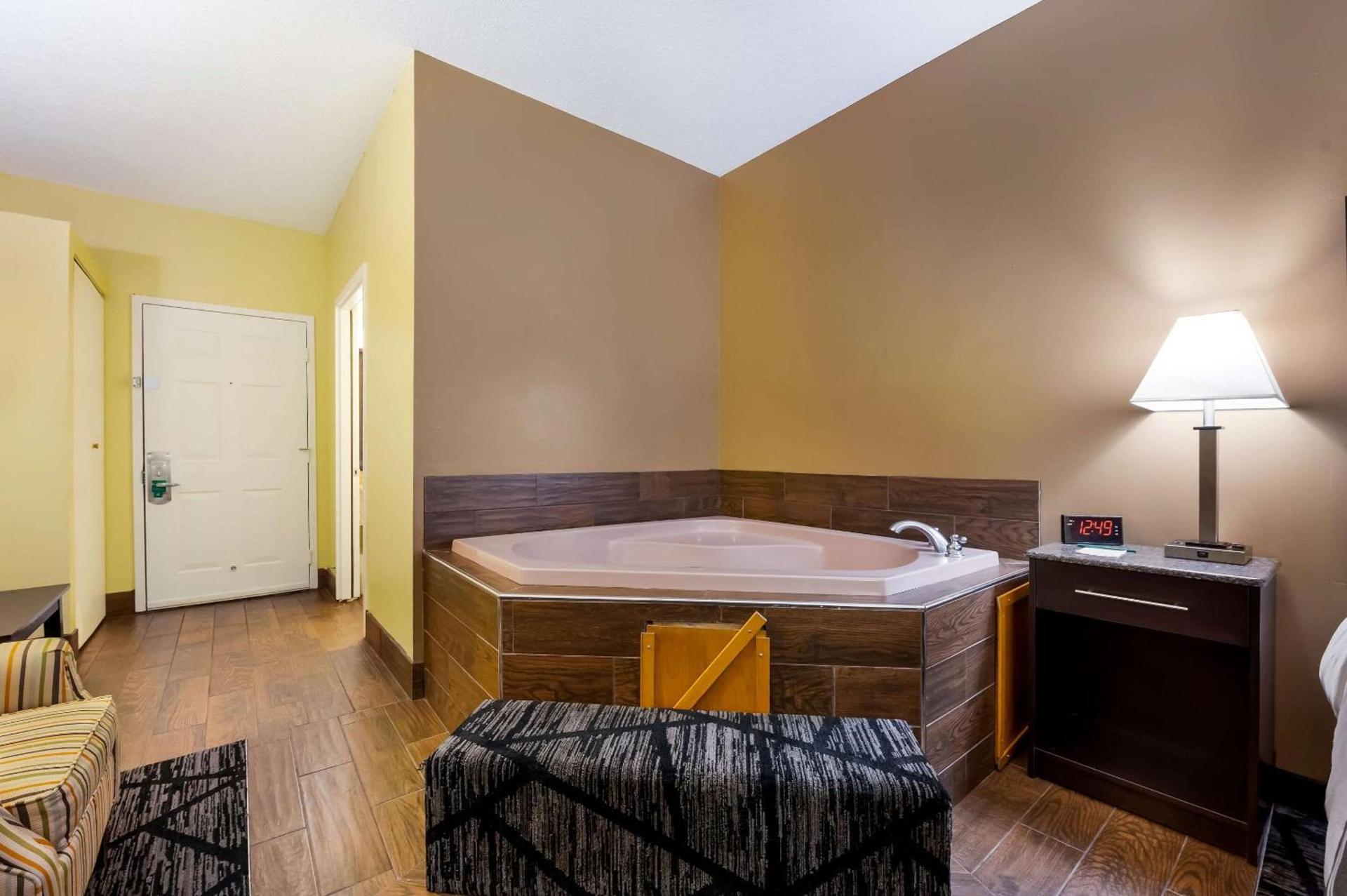 Quality Inn Fort Payne photo 29
