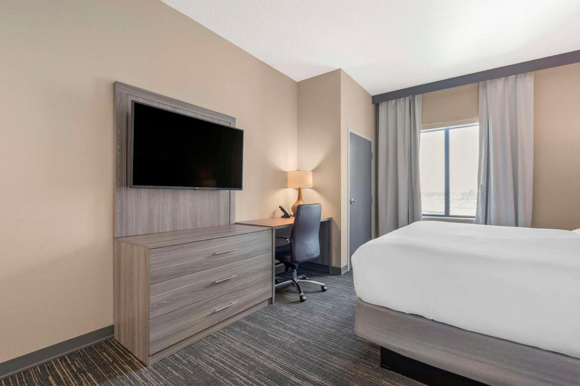 Pestana Orlando Suites - Lake Buena Vista photo 7