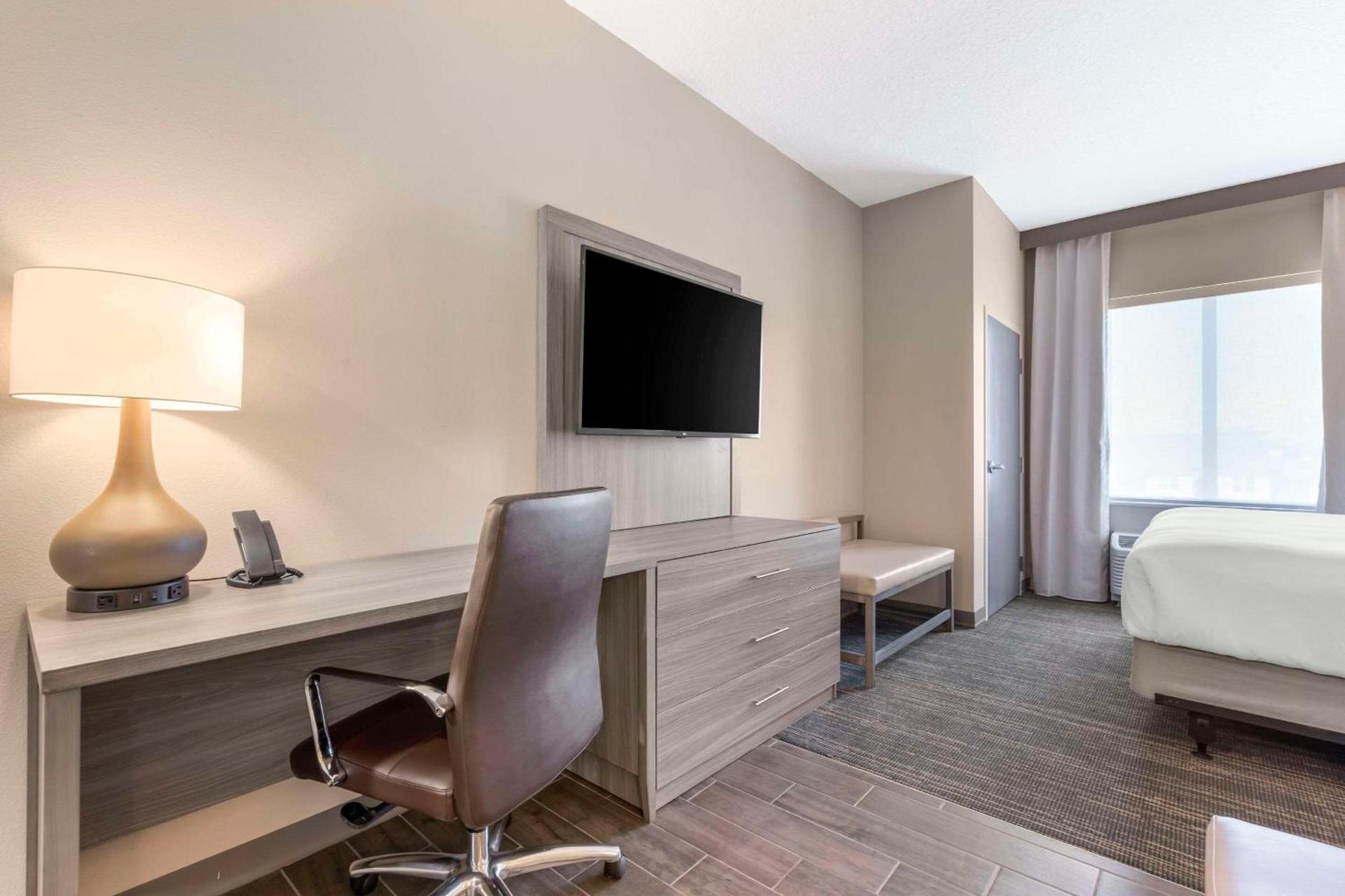 Pestana Orlando Suites - Lake Buena Vista photo 10