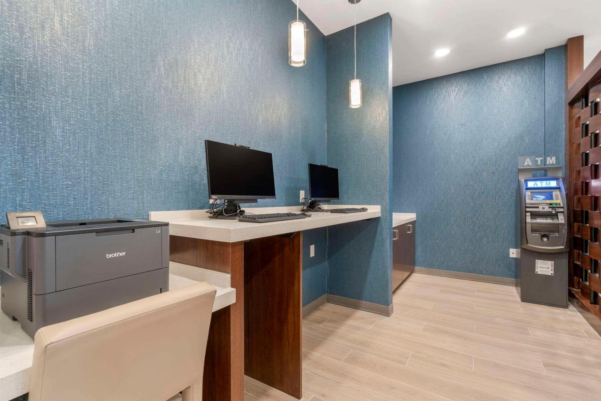 Pestana Orlando Suites - Lake Buena Vista photo 31