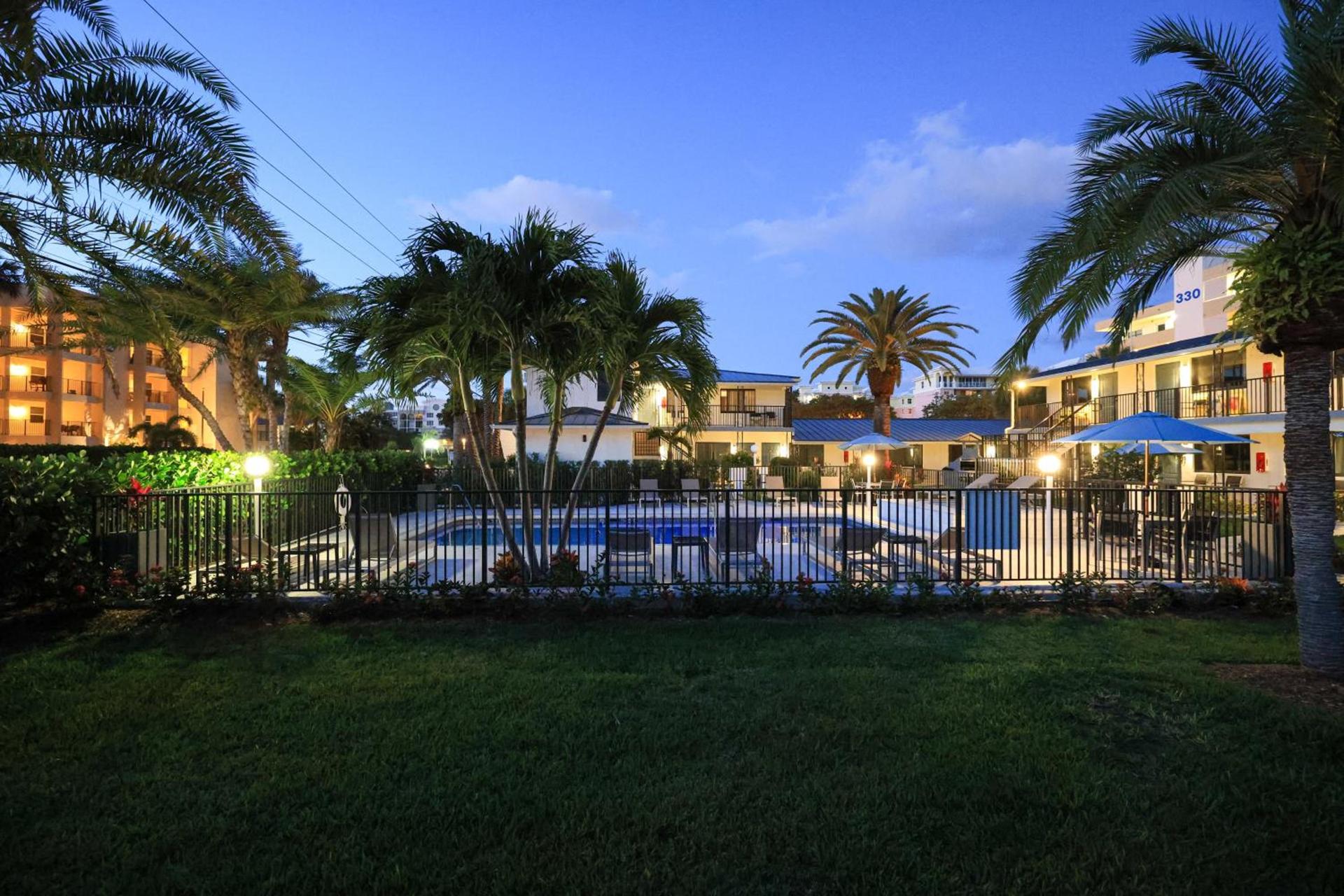 Tropic Isle Beach Resort photo 67