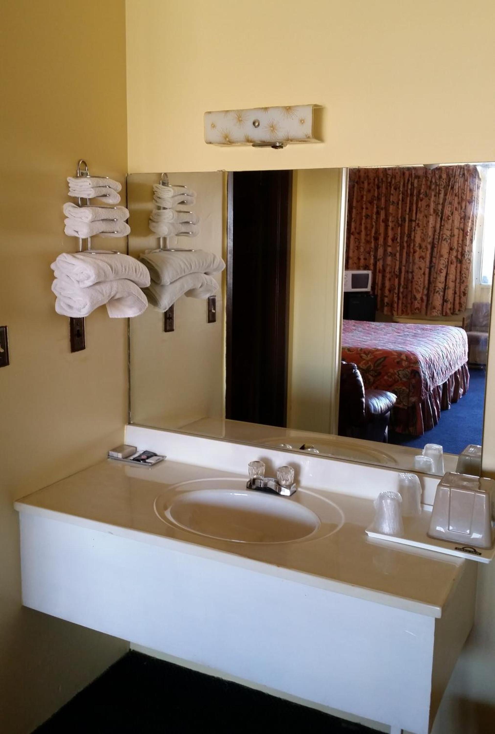 Innkeeper Motel Hamel photo 5