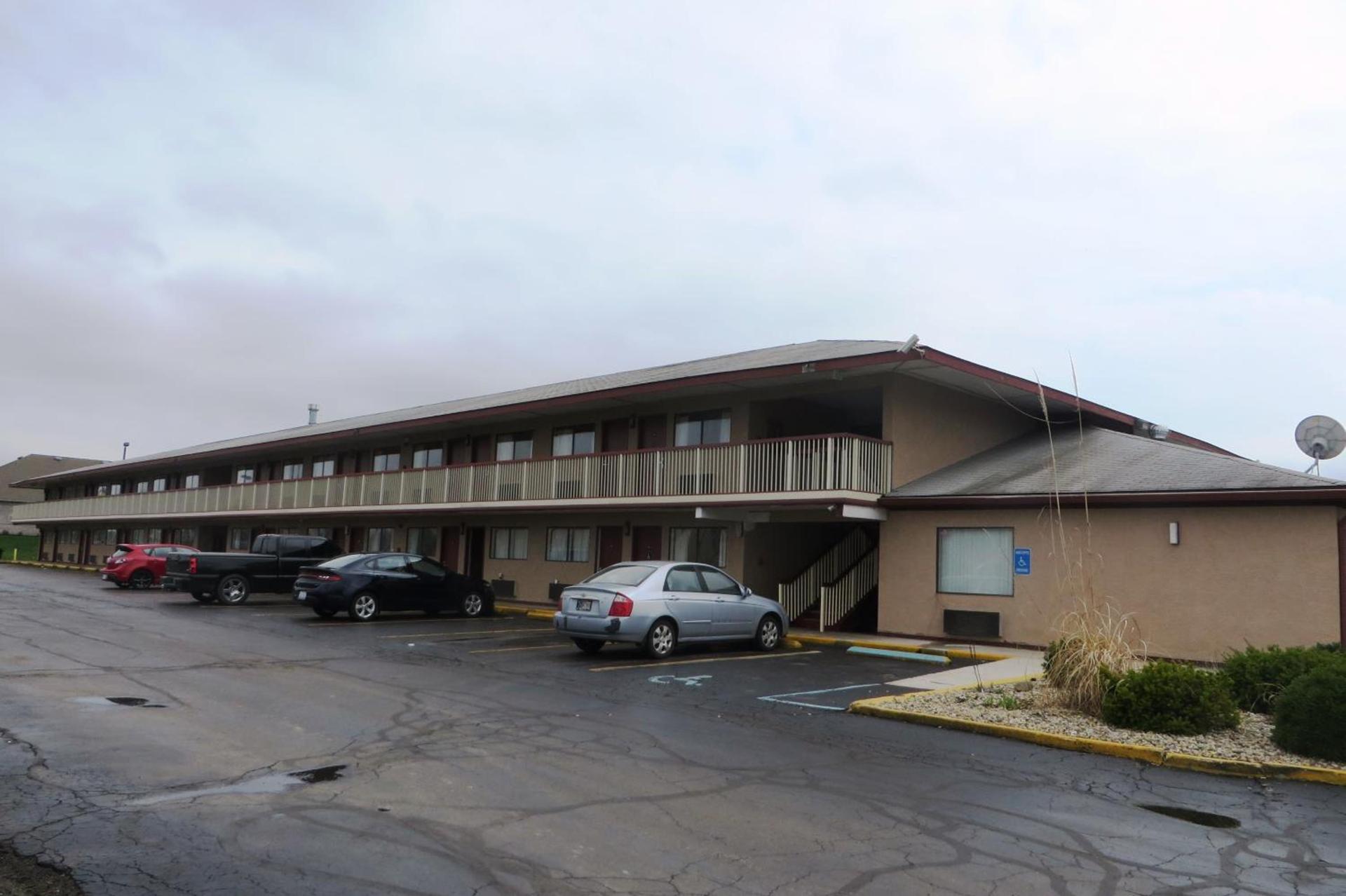 Days Inn by Wyndham Plainfield photo 20
