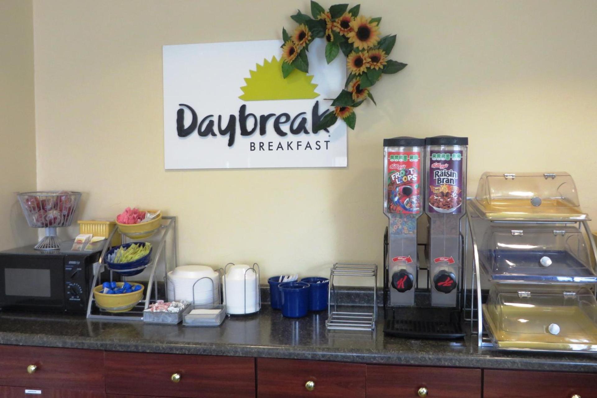 Days Inn by Wyndham Plainfield photo 18