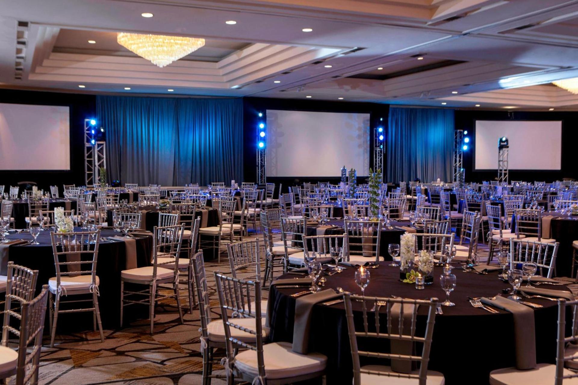 Renaissance Denver Hotel & Conference Center photo 52
