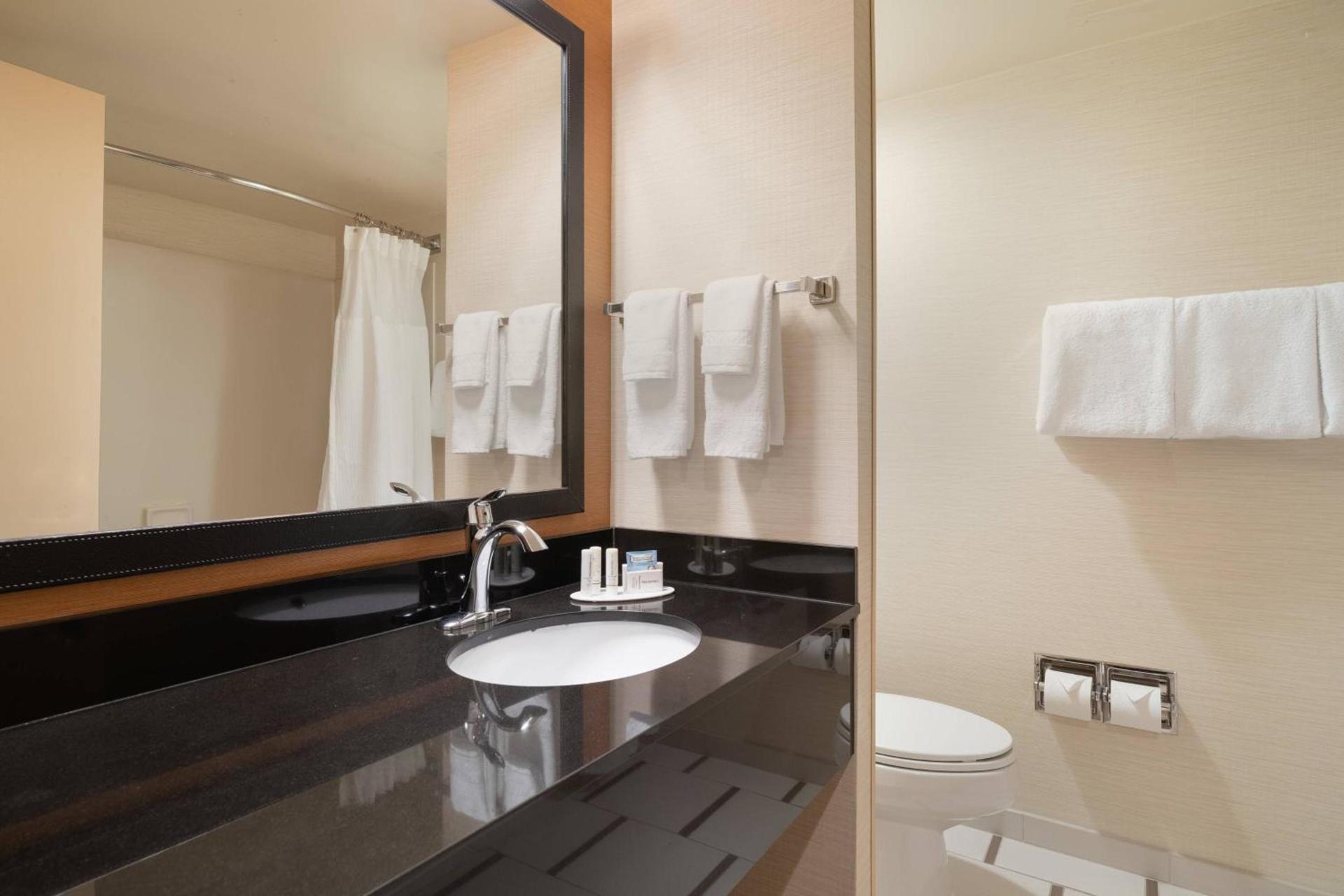 Fairfield Inn by Marriott Laurel photo 11
