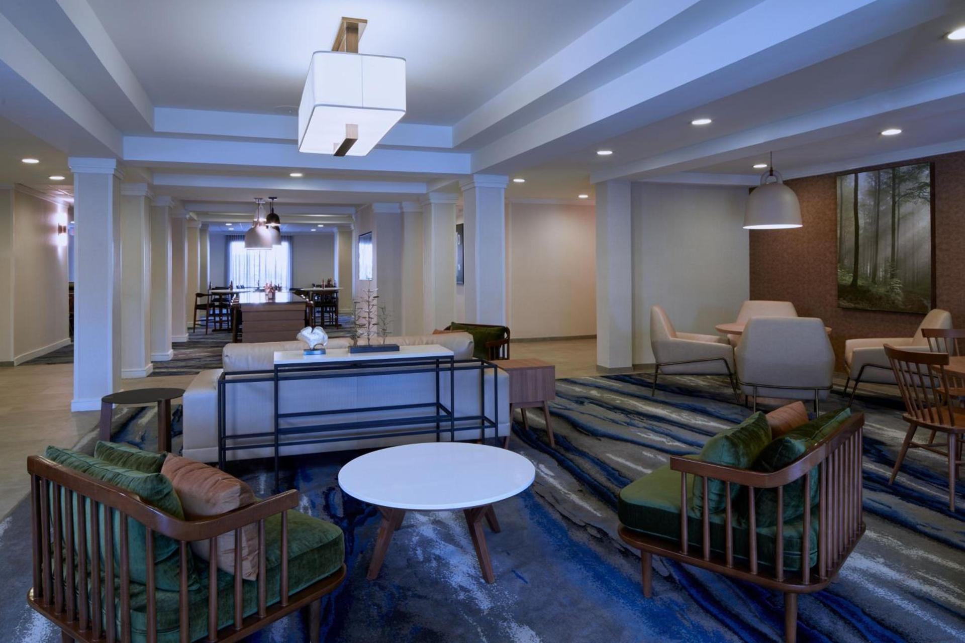 Fairfield Inn and Suites San Bernardino photo 3