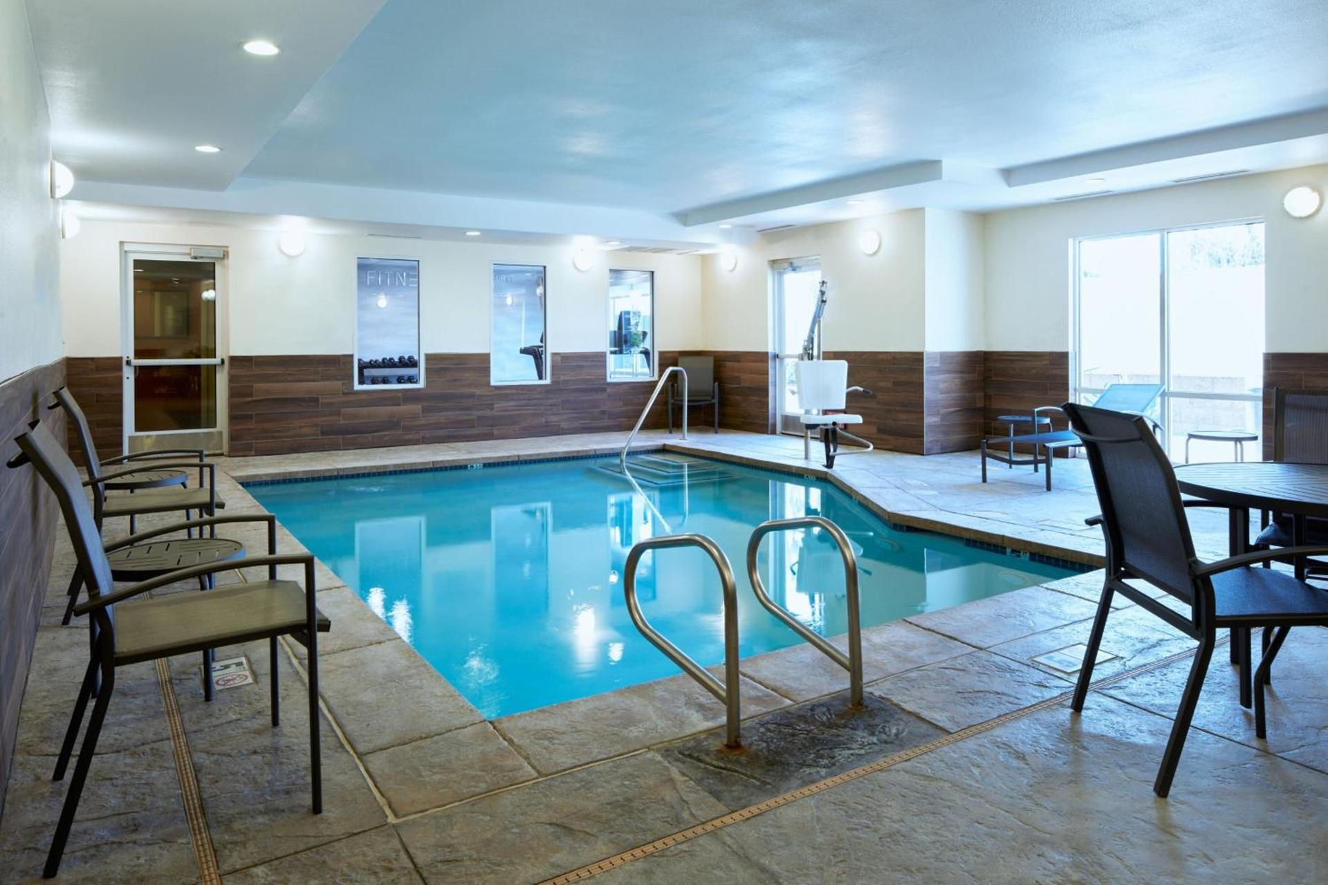 Fairfield Inn and Suites San Bernardino photo 21