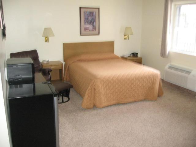 Little Bear Motel photo 12