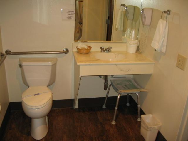 Little Bear Motel photo 20