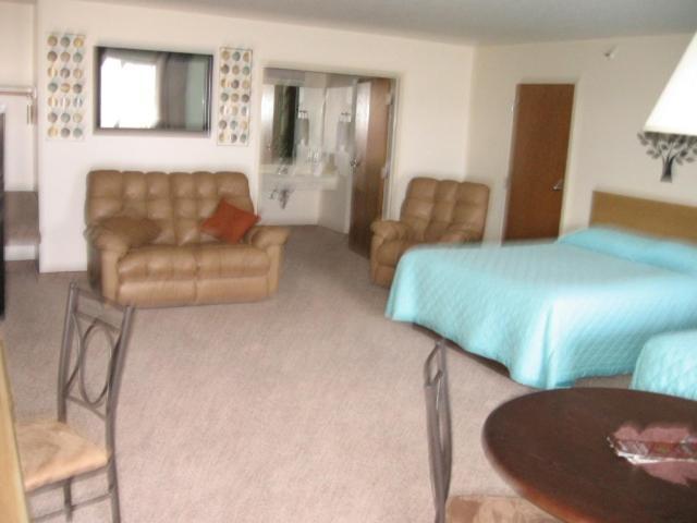 Little Bear Motel photo 35