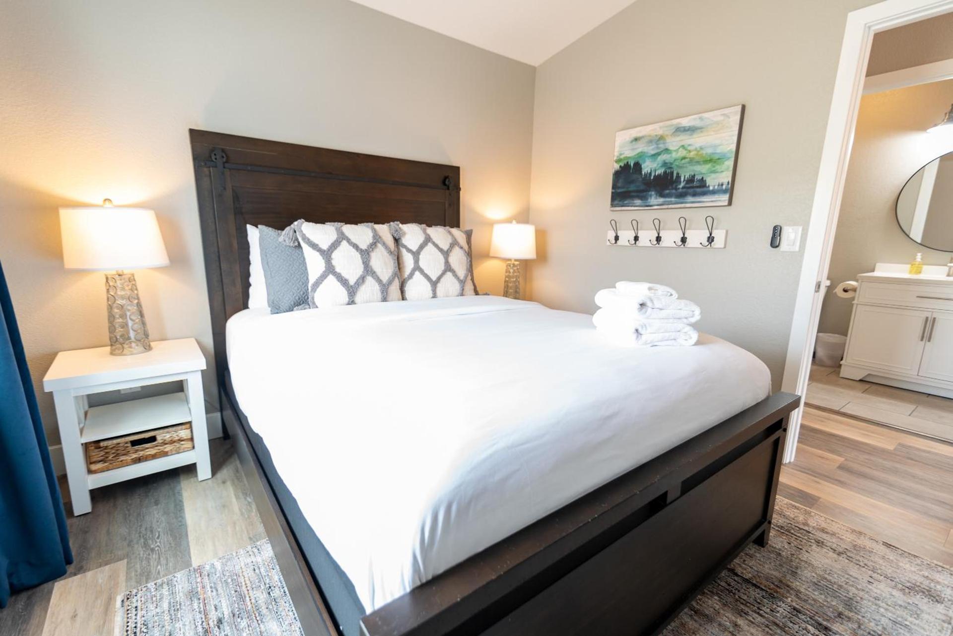 Colony Suites photo 43