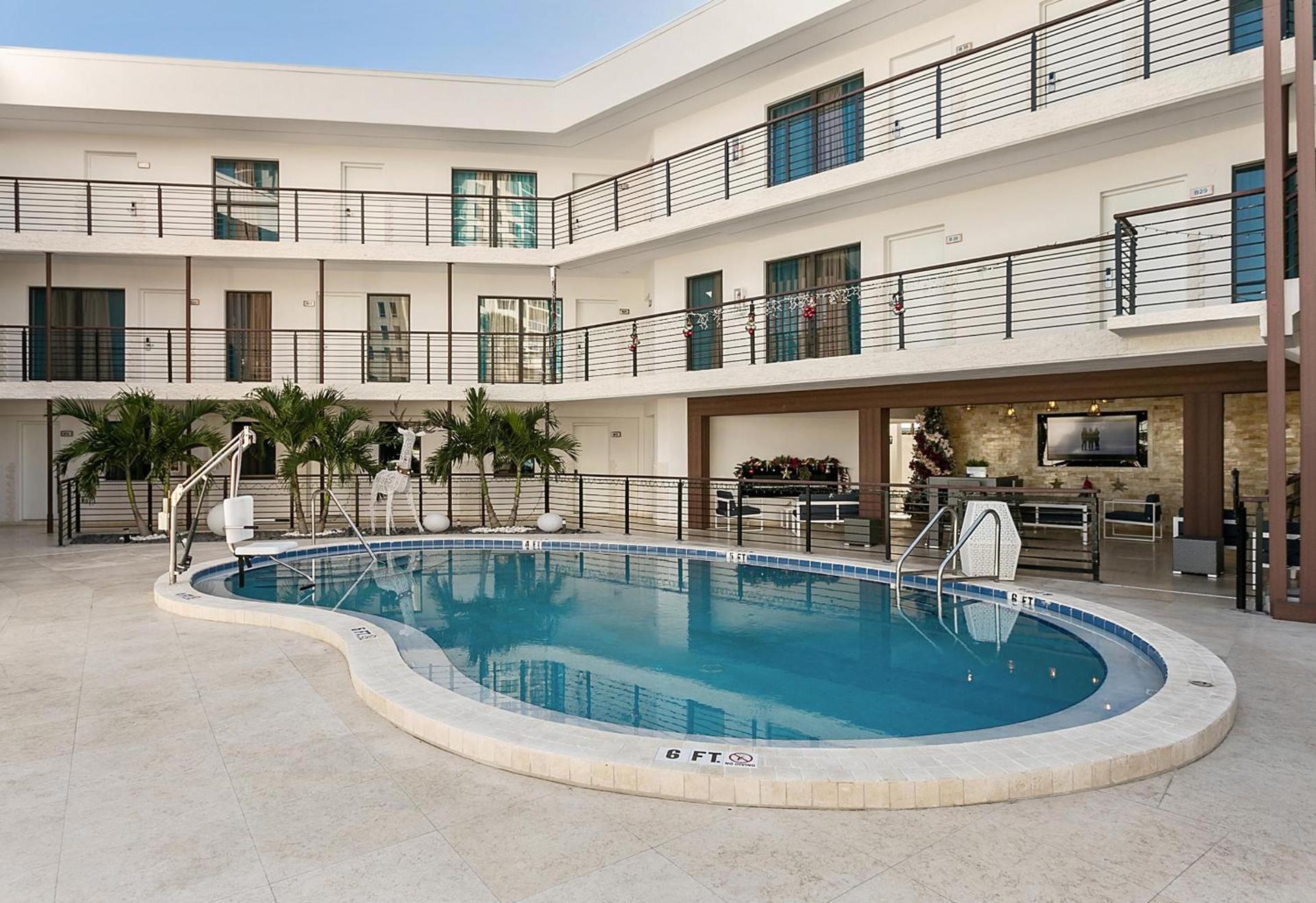 Deco Boutique Hotel photo 2