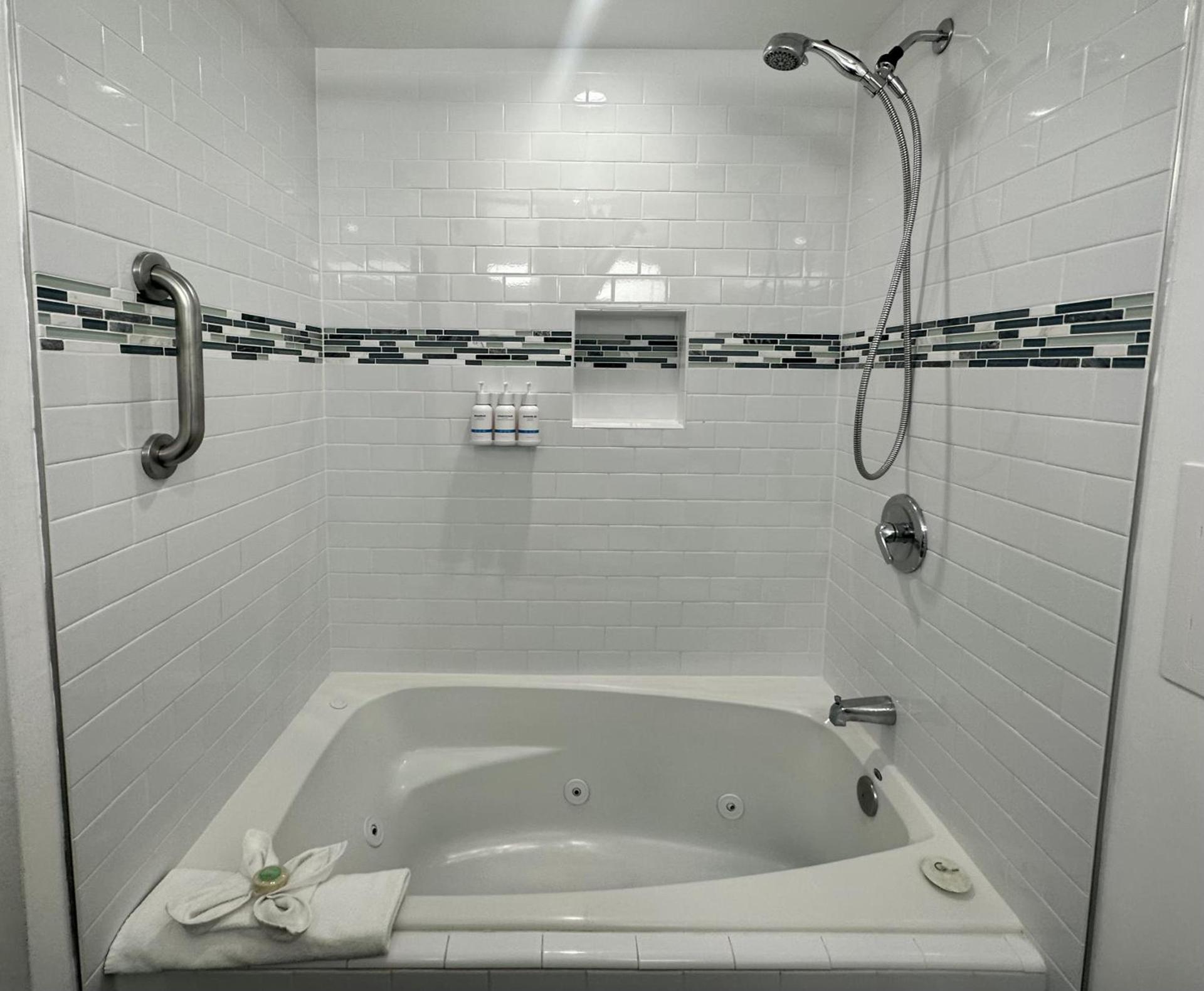 The Pacific Inn photo 27