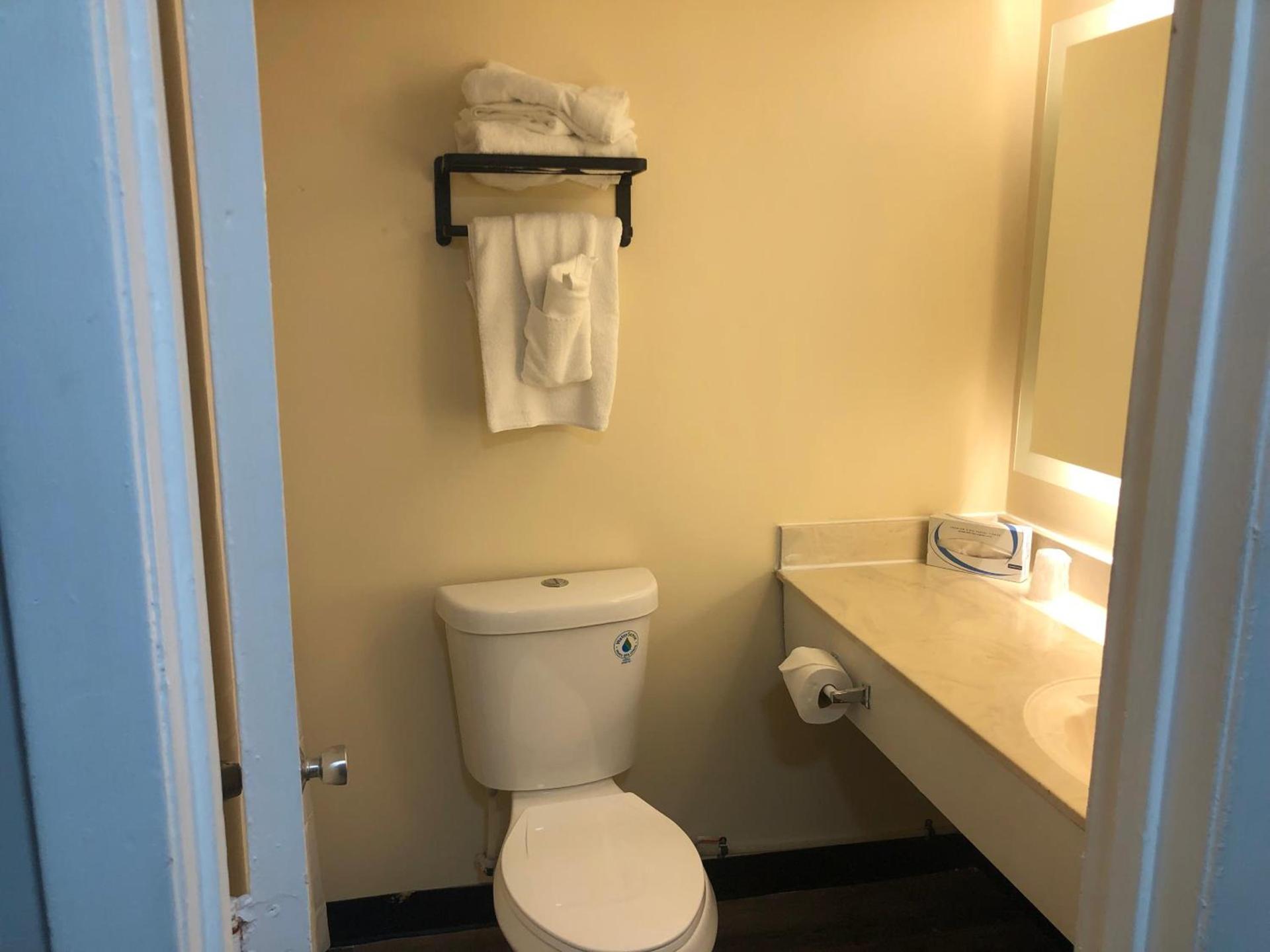 Gazebo Inn Oceanfront photo 16