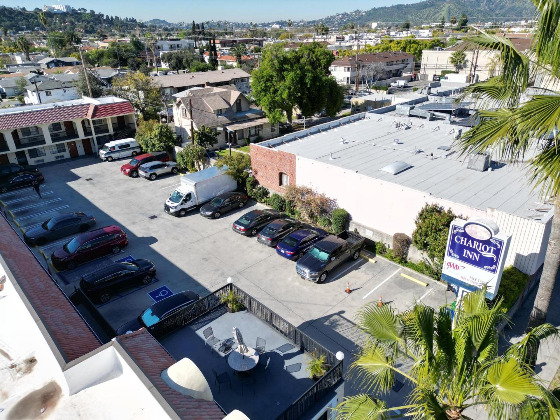Chariot Inn Glendale - Pasadena photo 16