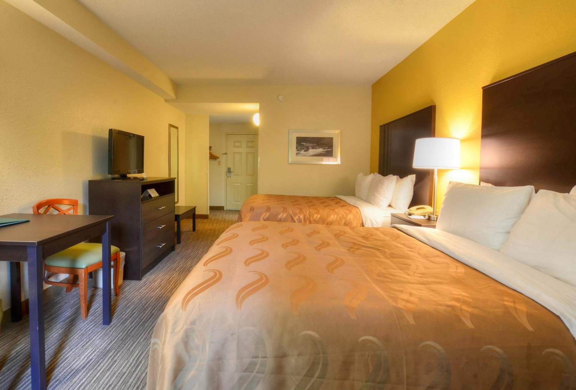Quality Inn Cherokee Riverside photo 41