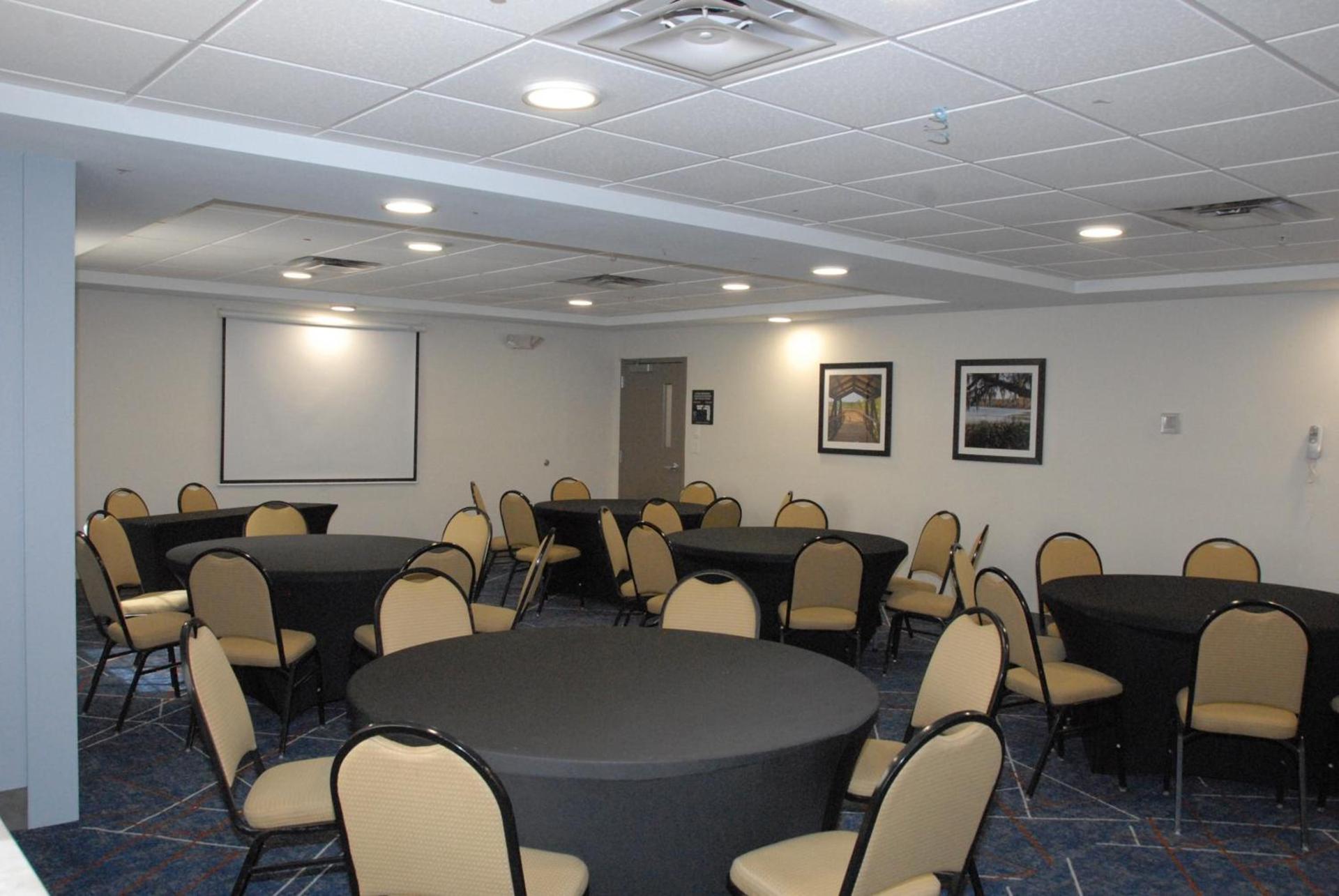 Candlewood Suites Tallahassee by IHG photo 25