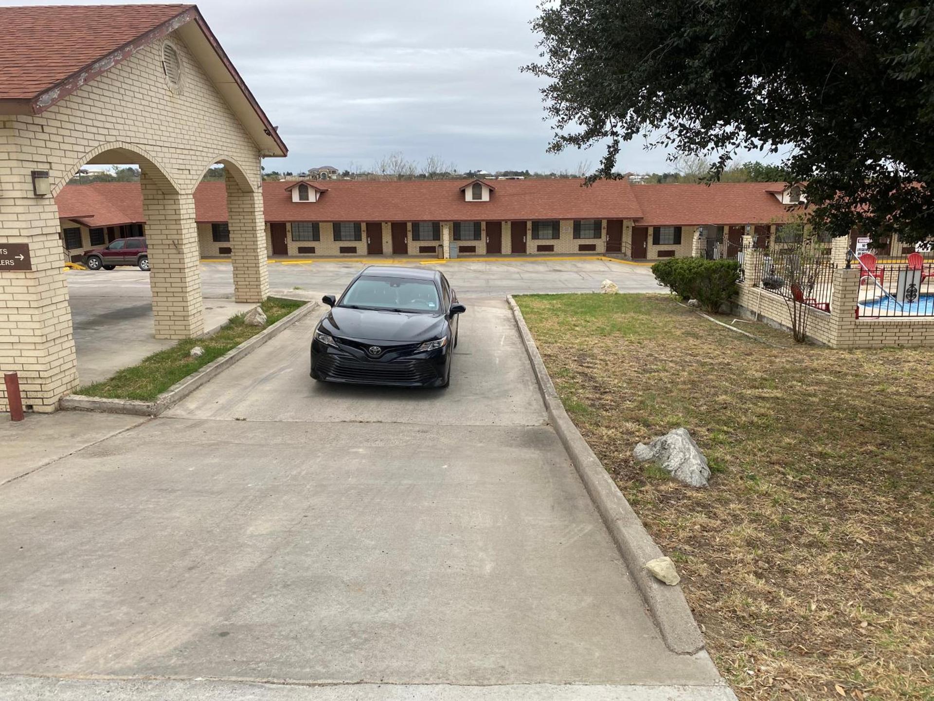 Falcon Executive Inn photo 3