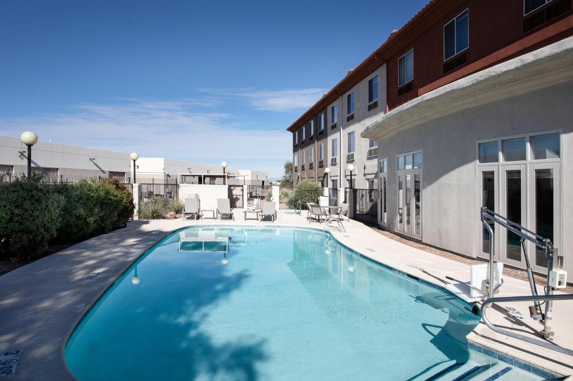 Holiday Inn Express & Suites Tucson by IHG photo 18