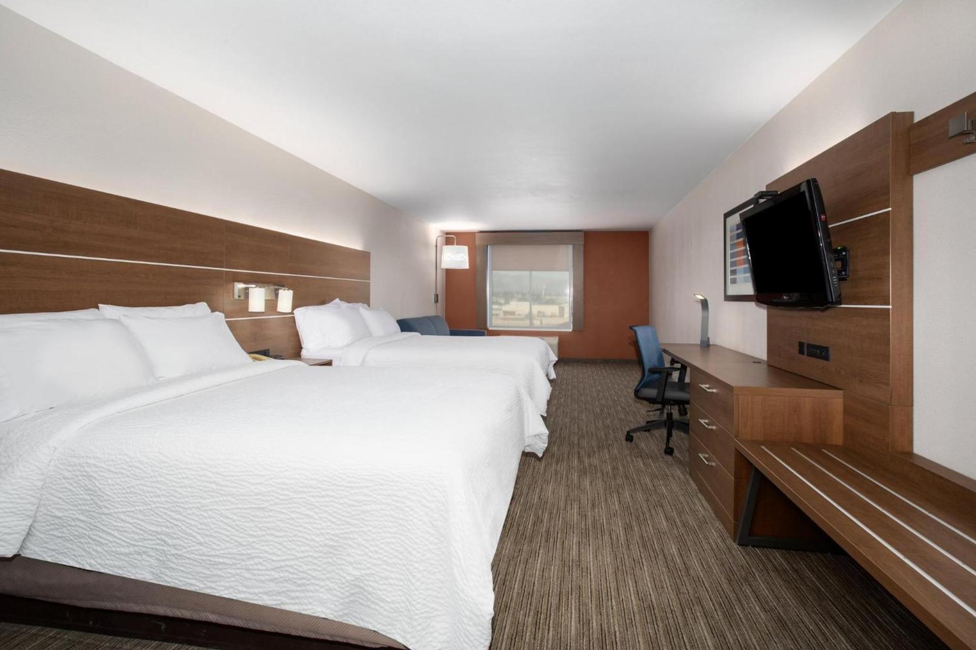Holiday Inn Express & Suites Tucson by IHG photo 40