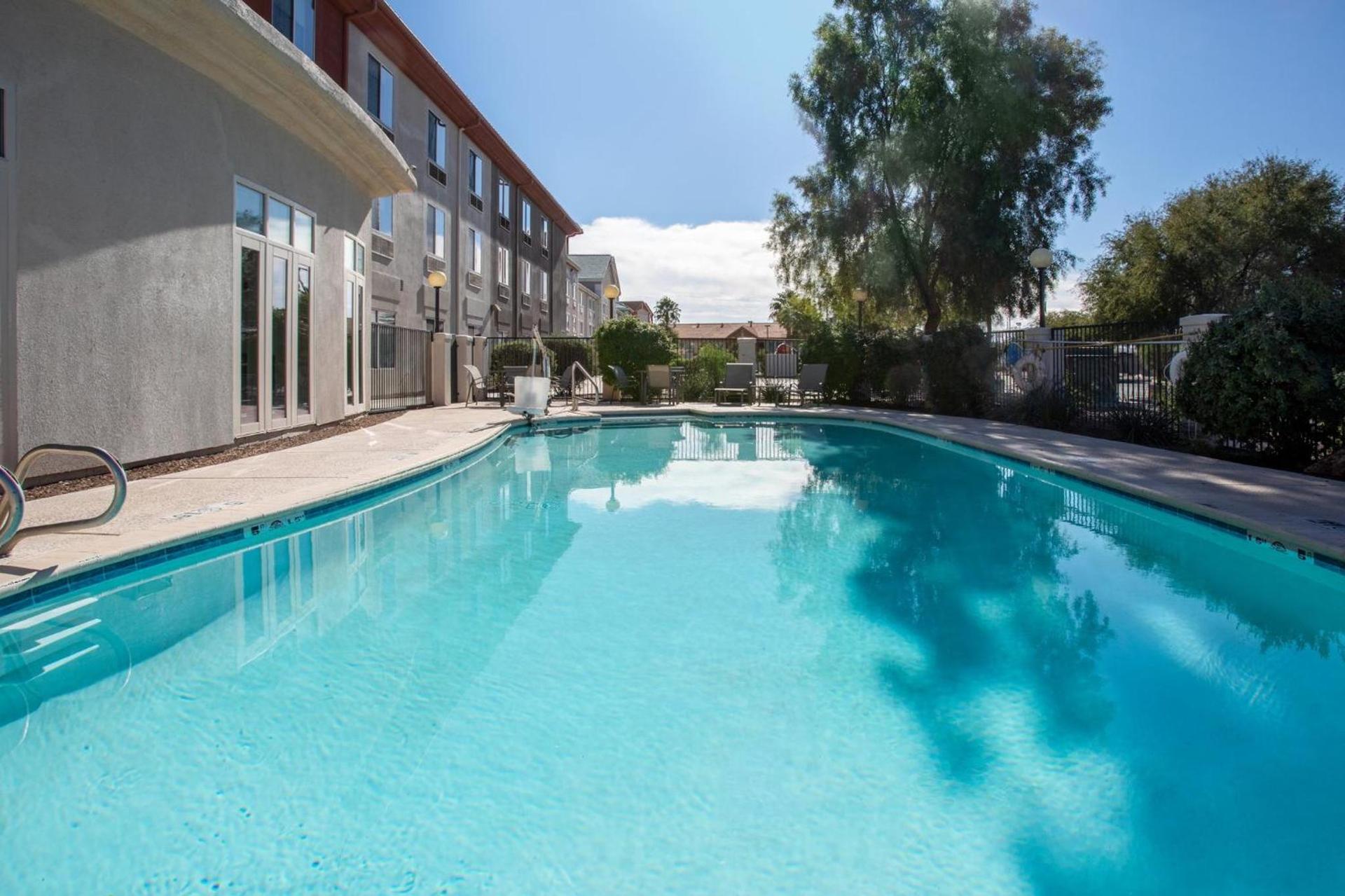 Holiday Inn Express & Suites Tucson by IHG photo 43