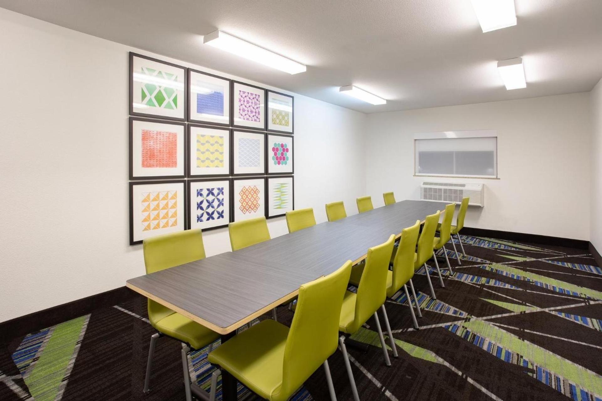 Holiday Inn Express & Suites Tucson by IHG photo 38