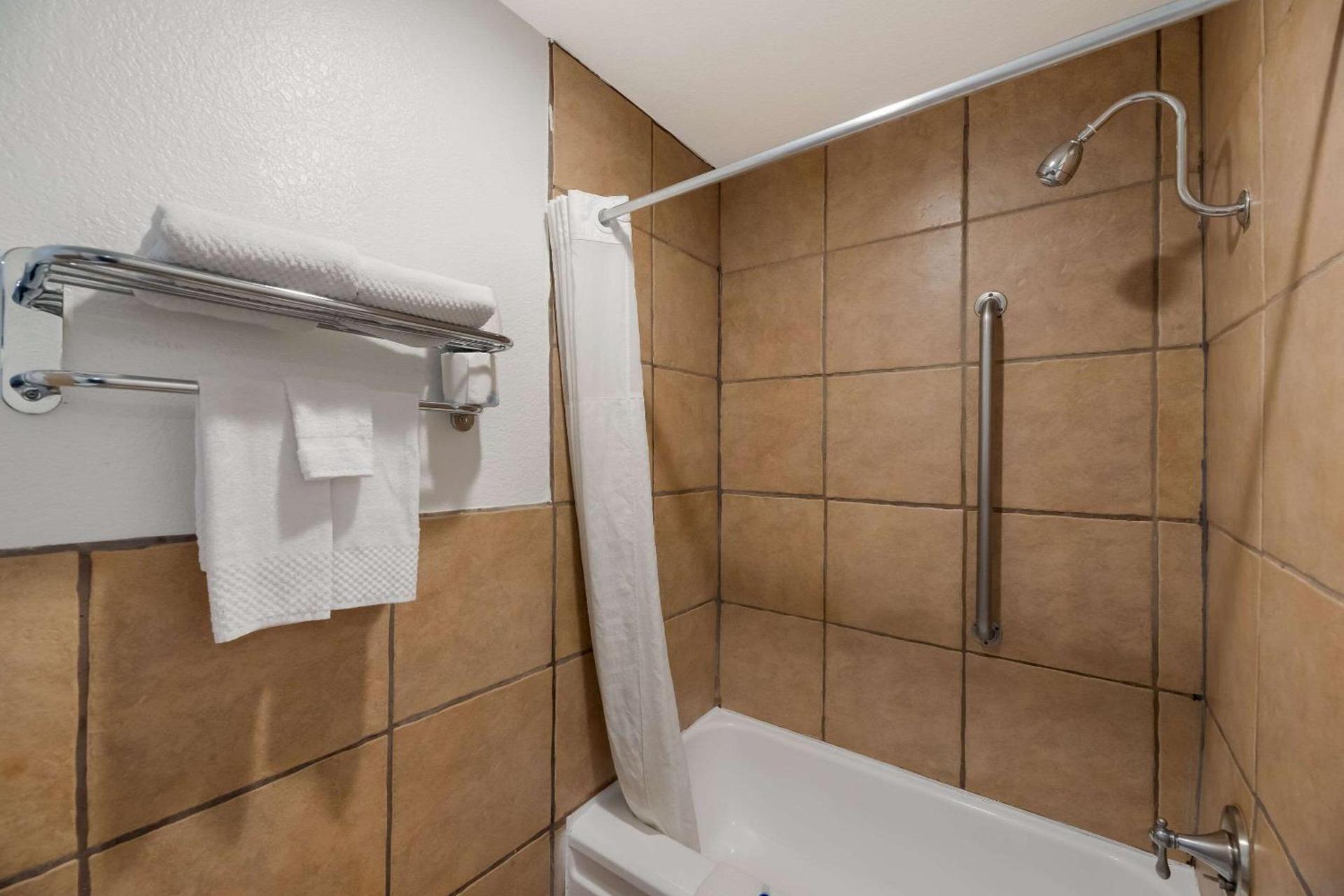 Rodeway Inn Flagstaff-Downtown photo 13