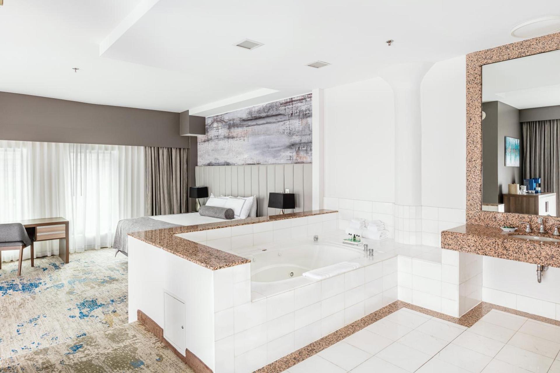 Atheneum Suite Hotel photo 9