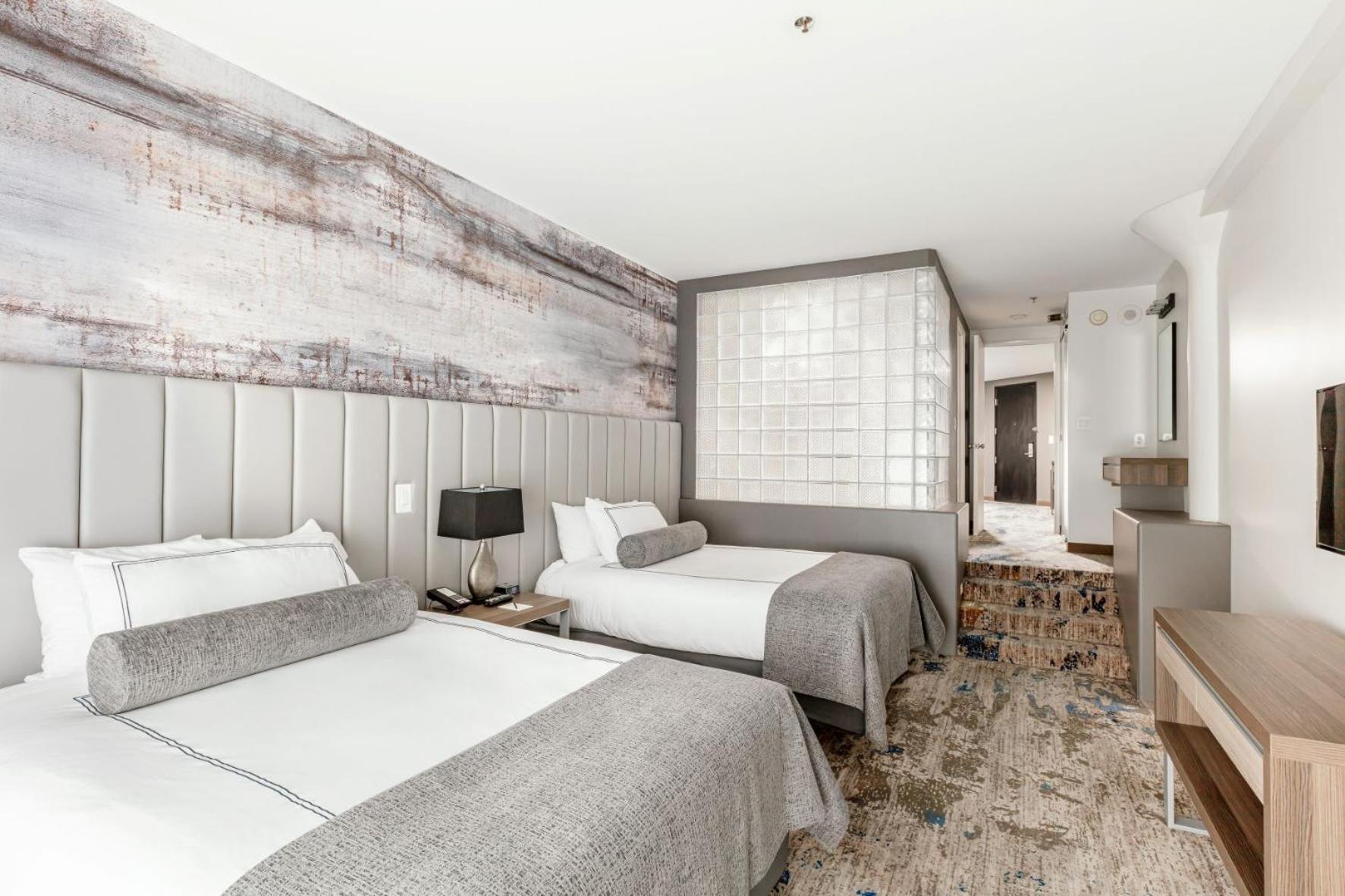 Atheneum Suite Hotel photo 12