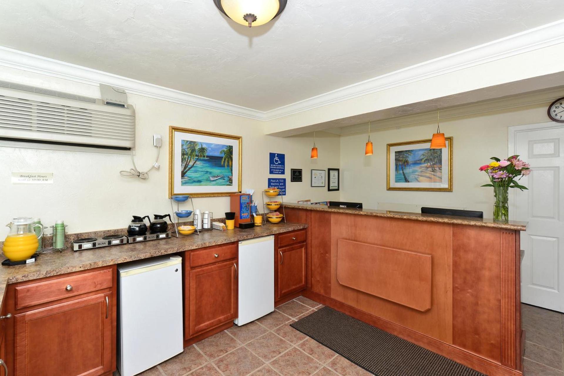 Americas Best Value Inn Bradenton-Sarasota photo 15