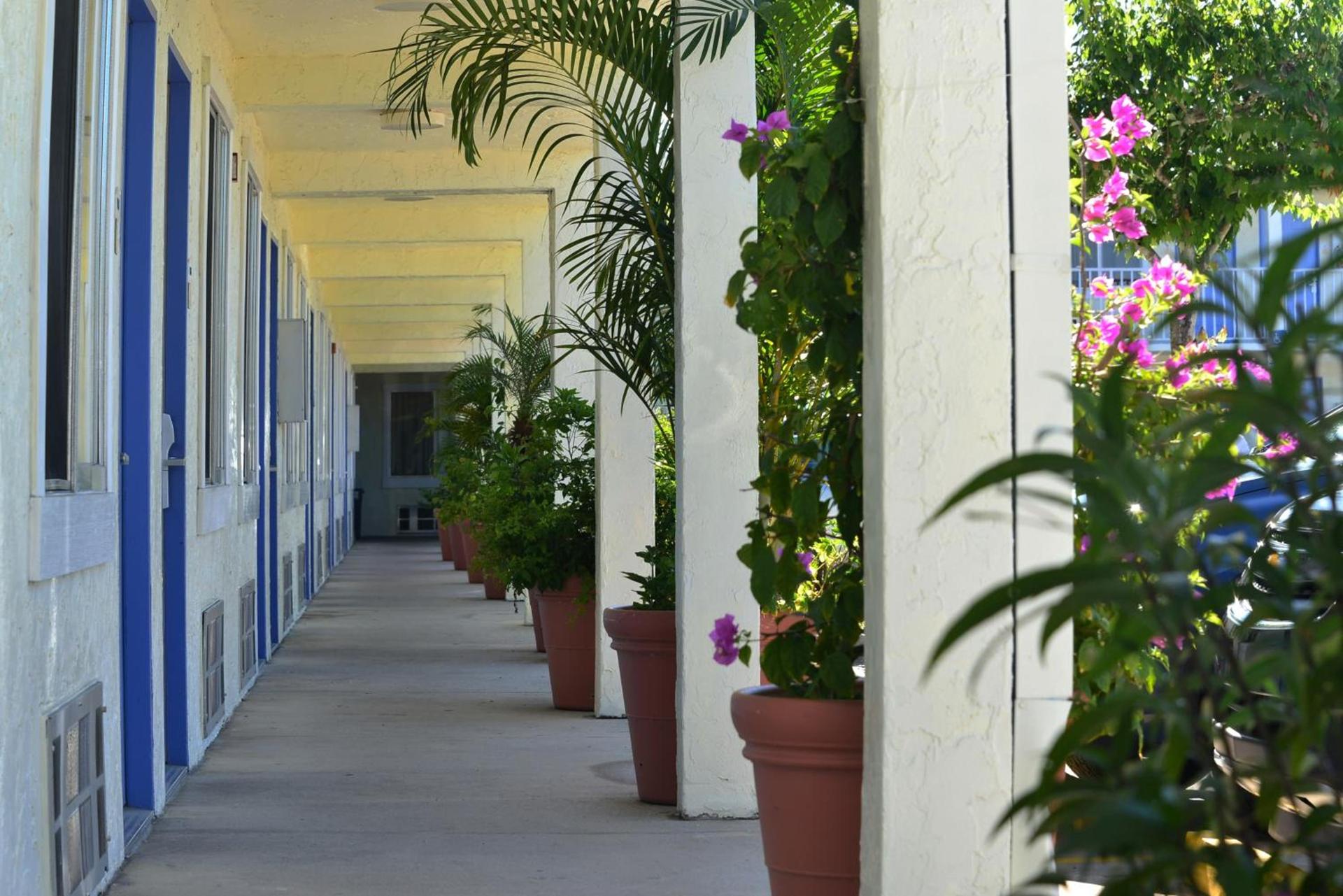 Americas Best Value Inn Bradenton-Sarasota photo 21