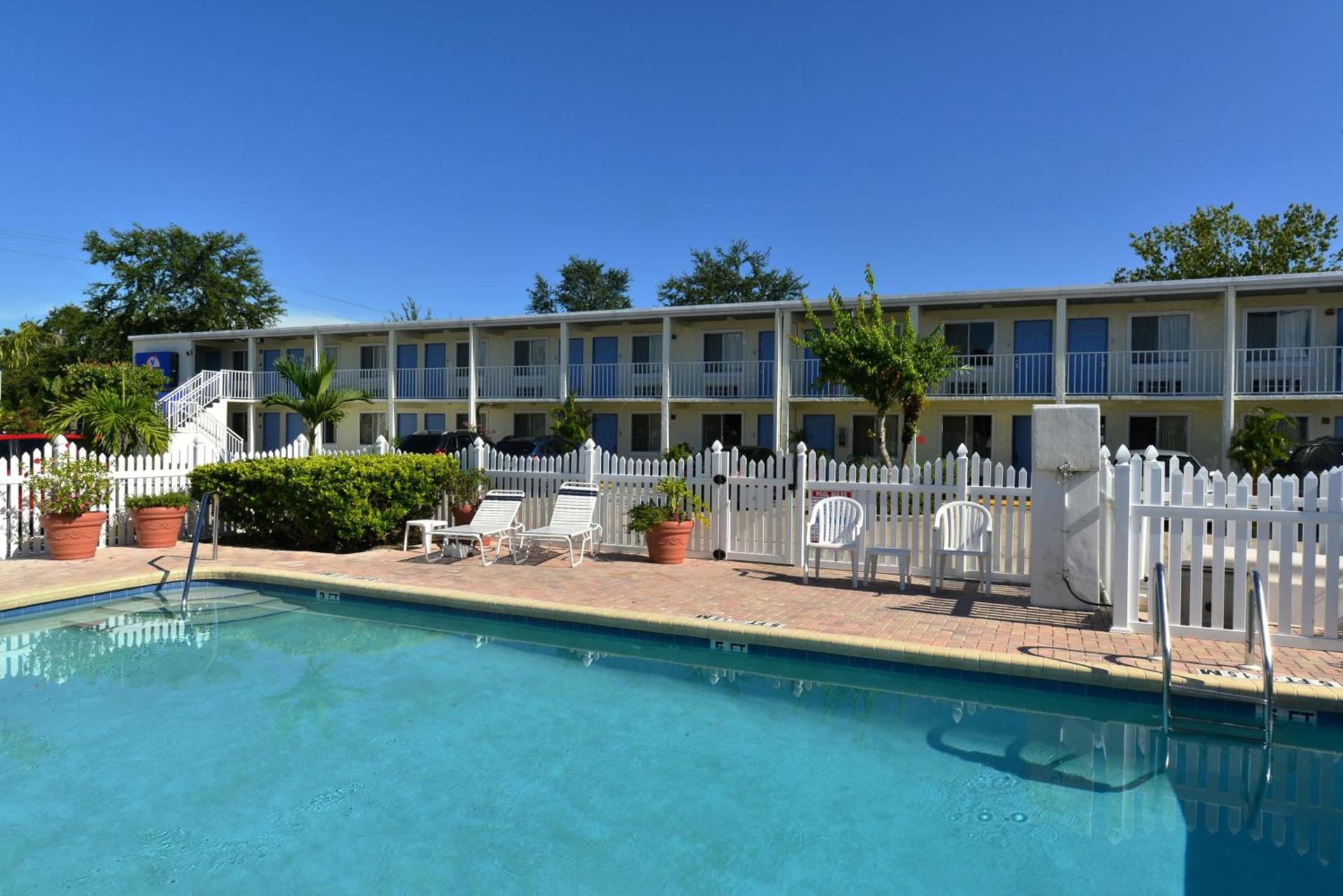 Americas Best Value Inn Bradenton-Sarasota photo 29