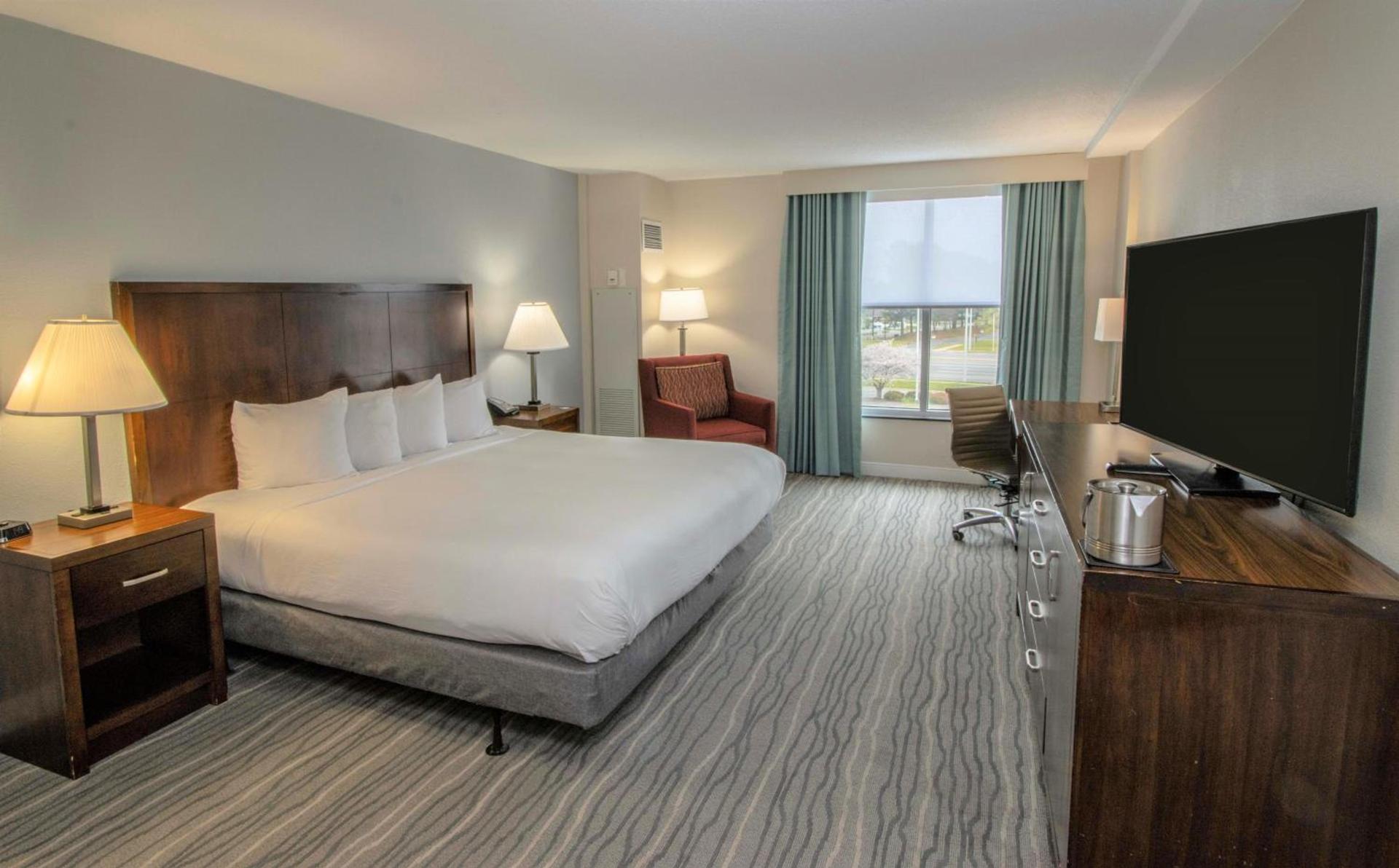 DoubleTree by Hilton Norfolk Airport photo 24