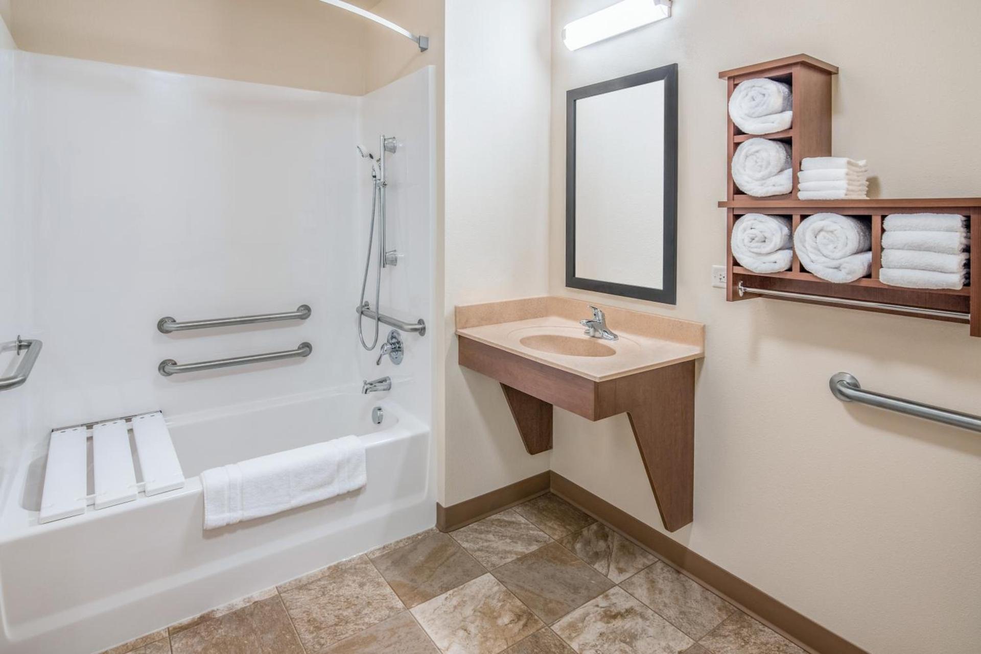 My Place Hotel-Aberdeen, SD photo 35