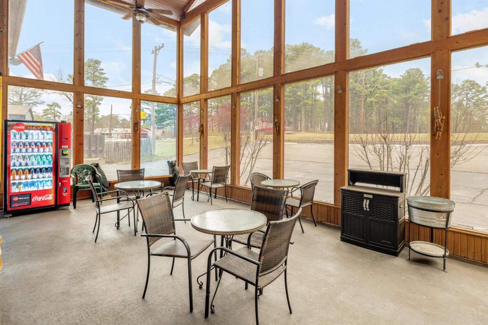 The Lookout Lodge photo 9