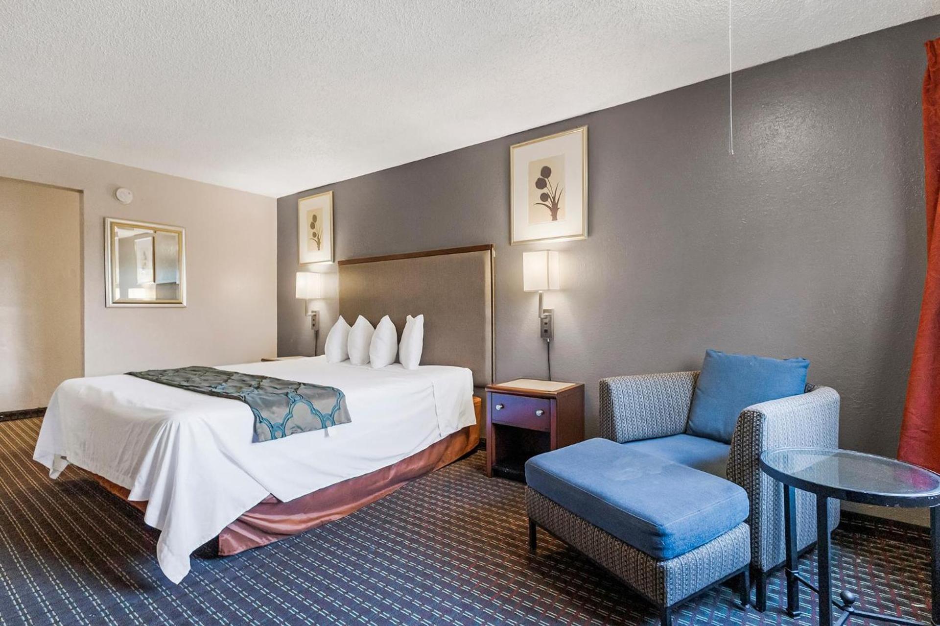 Heritage Inn Express Hayward photo 44