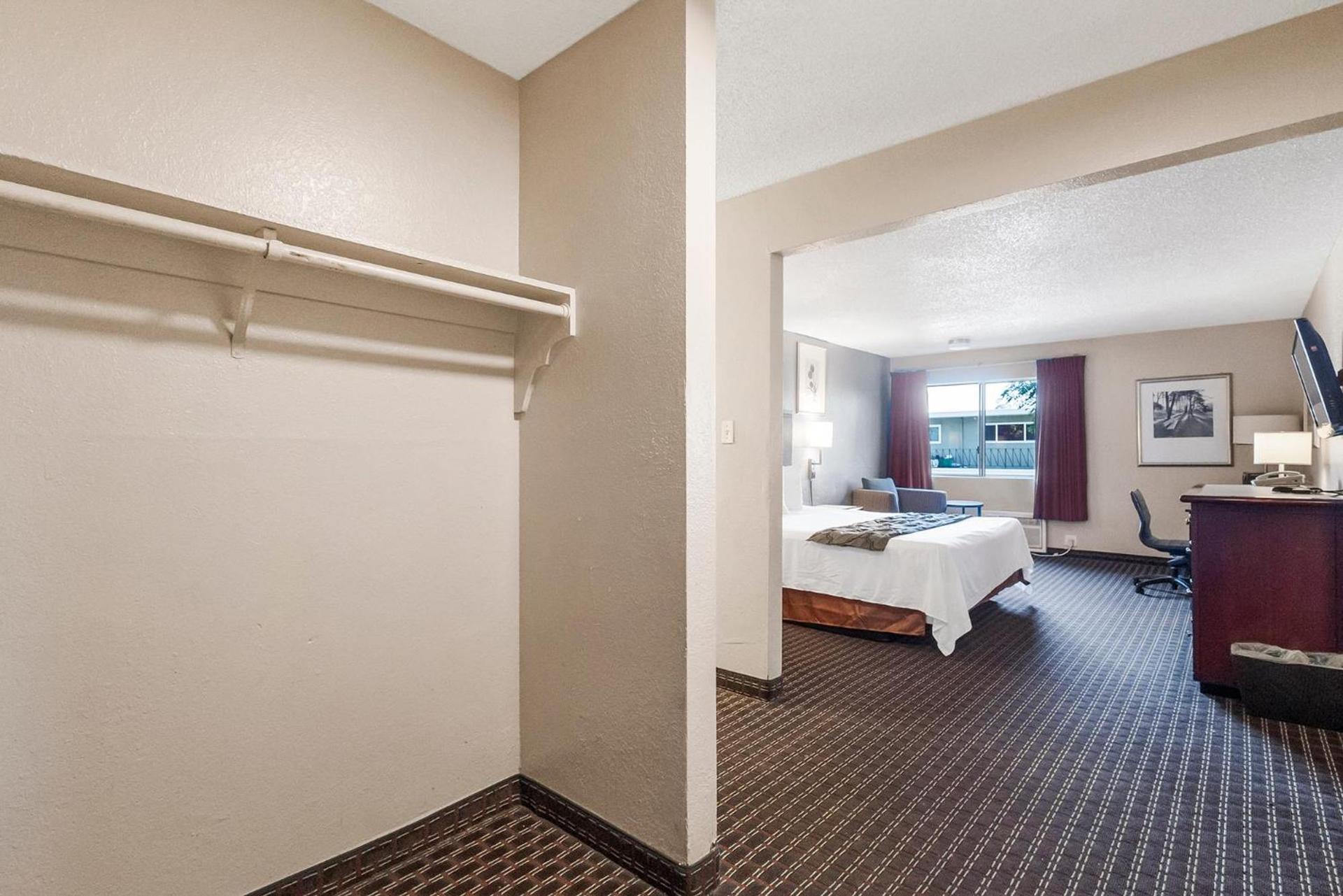 Heritage Inn Express Hayward photo 15