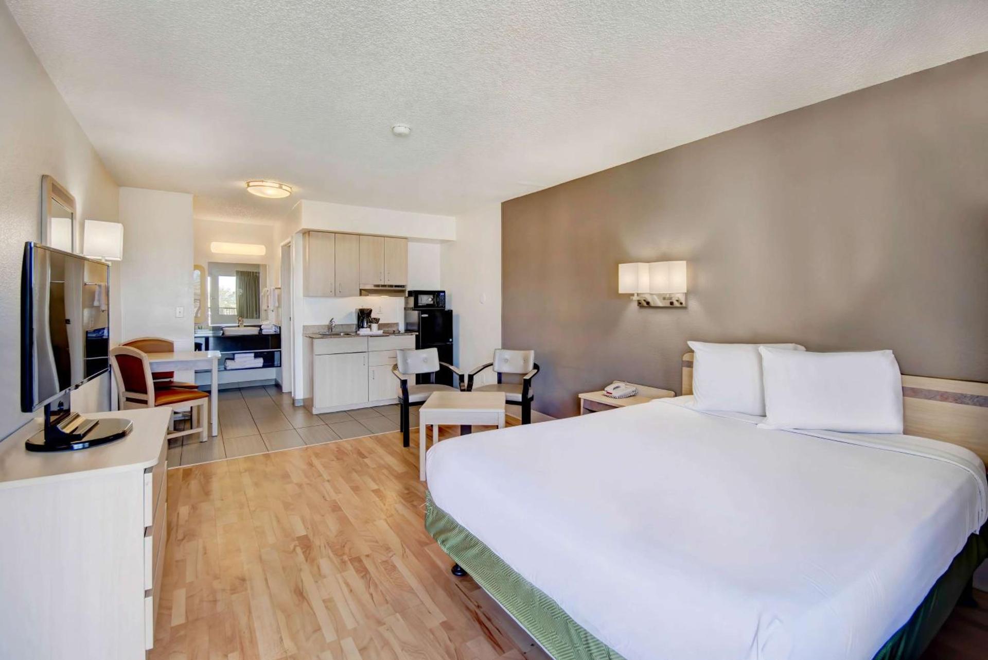 Studio 6-Tucson, AZ - Irvington Road photo 5