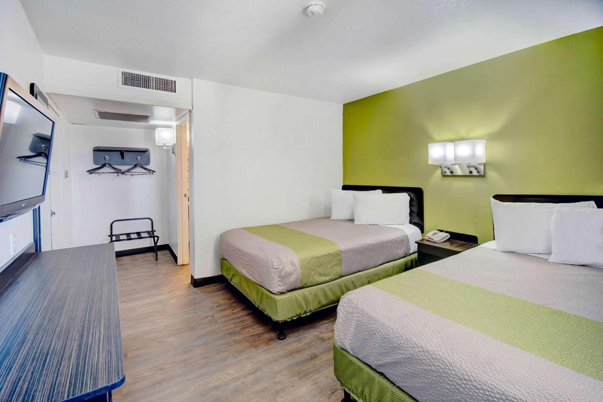 Motel 6-Douglas, AZ photo 8