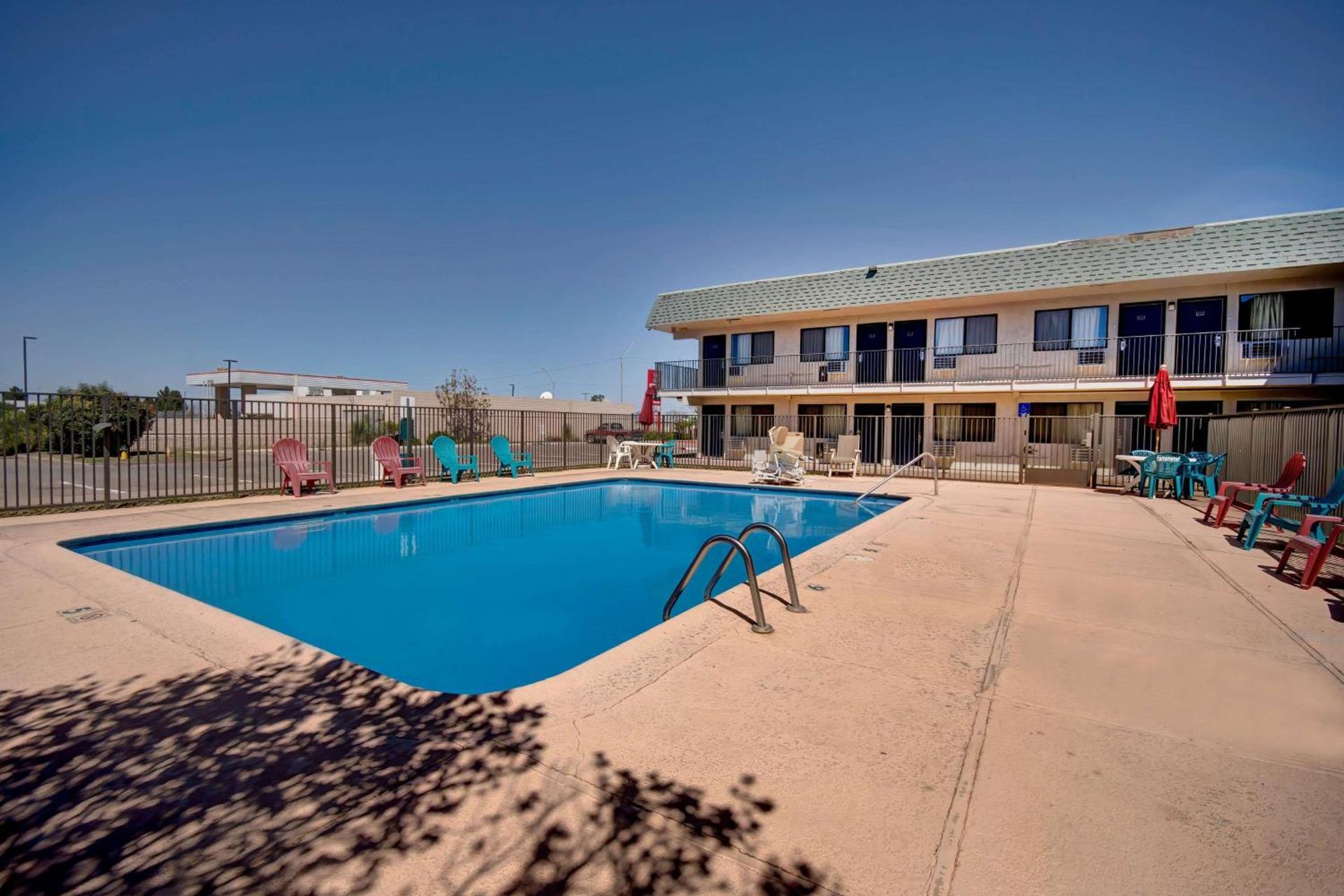 Motel 6-Douglas, AZ photo 5