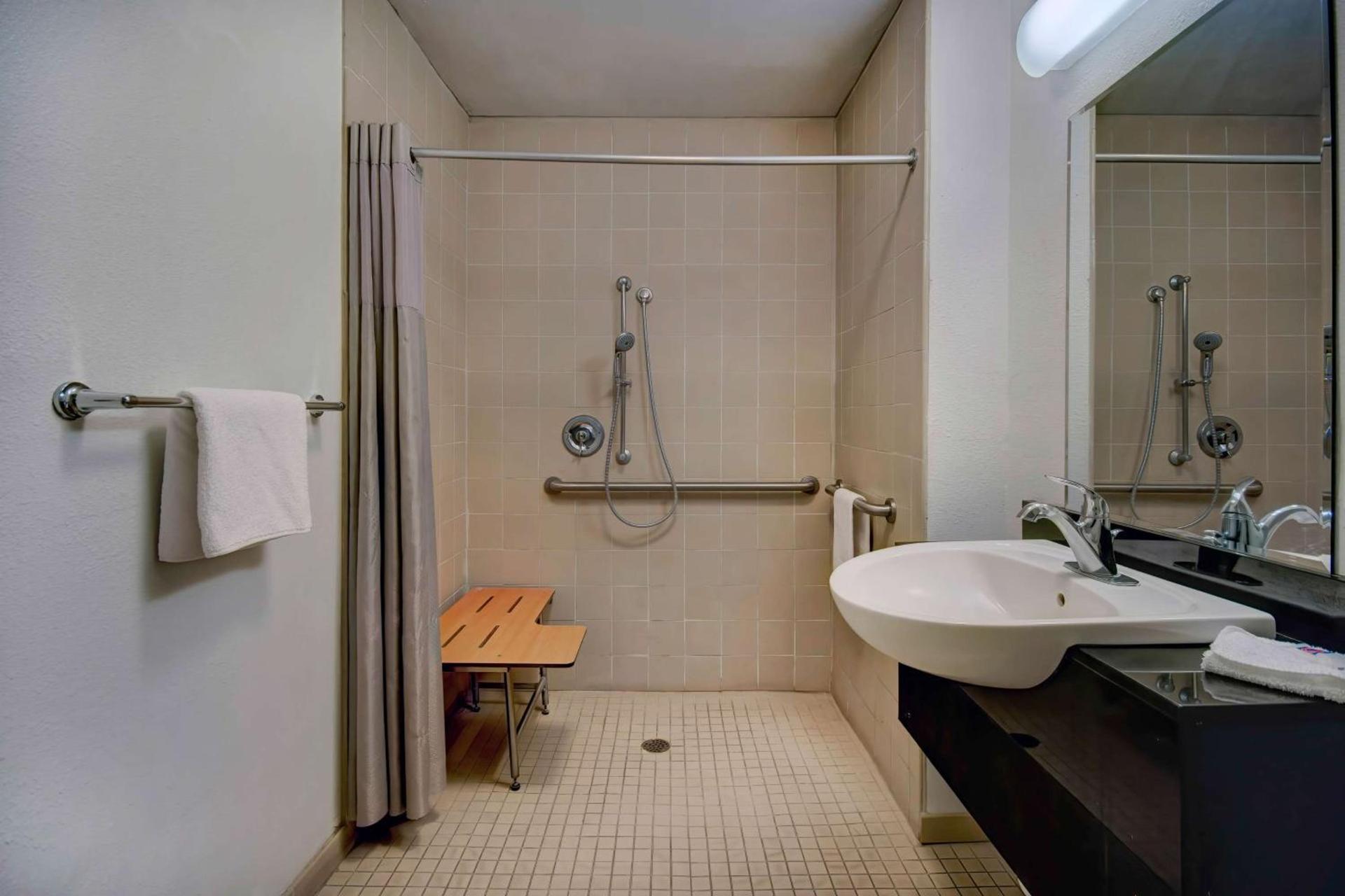 Motel 6-Douglas, AZ photo 13