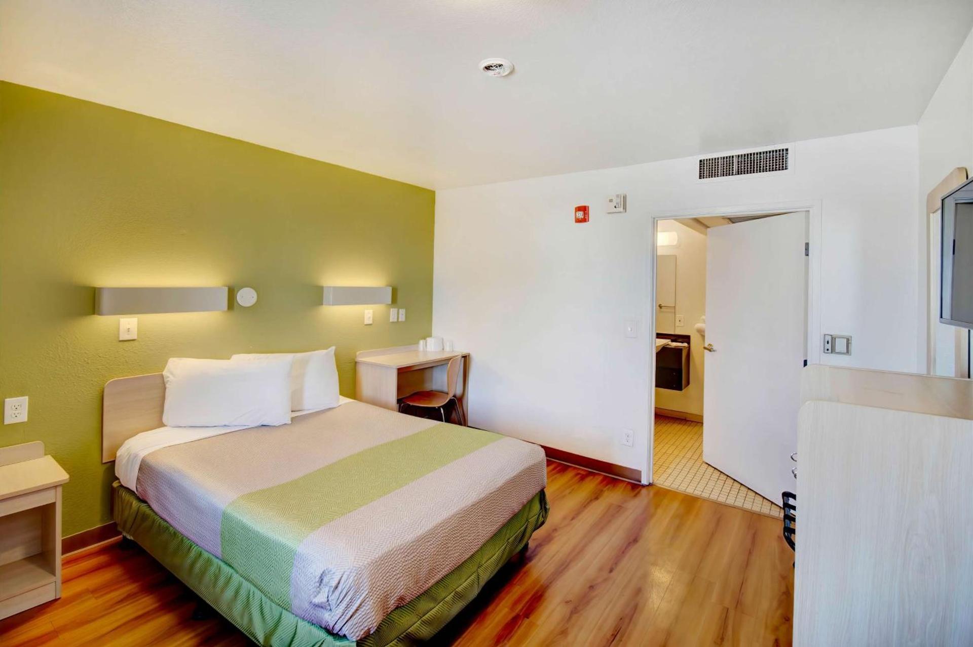 Motel 6-Douglas, AZ photo 15