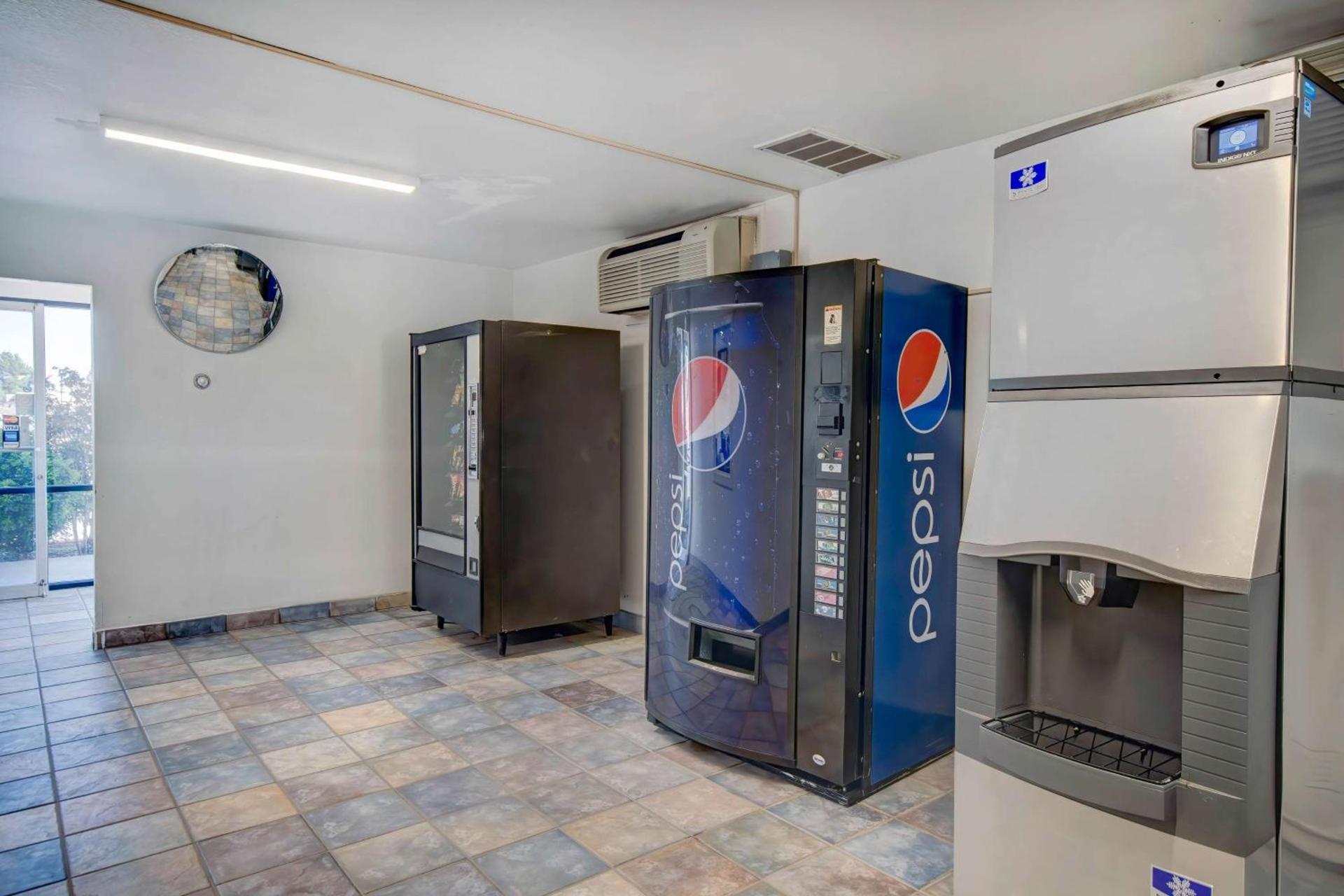 Motel 6-Douglas, AZ photo 25