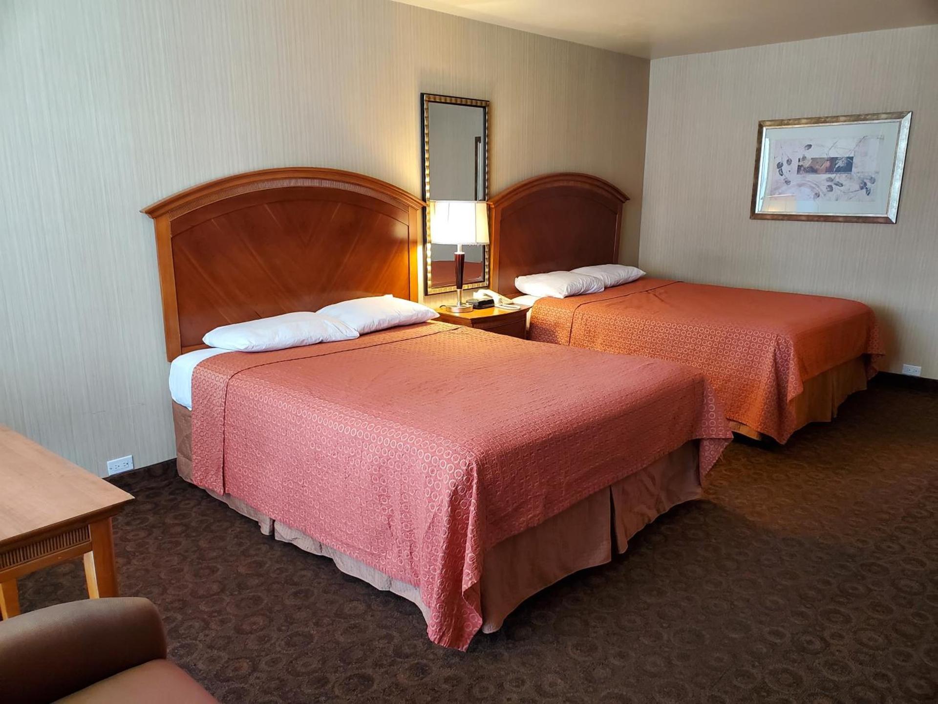 Royal Pacific Motor Inn photo 39