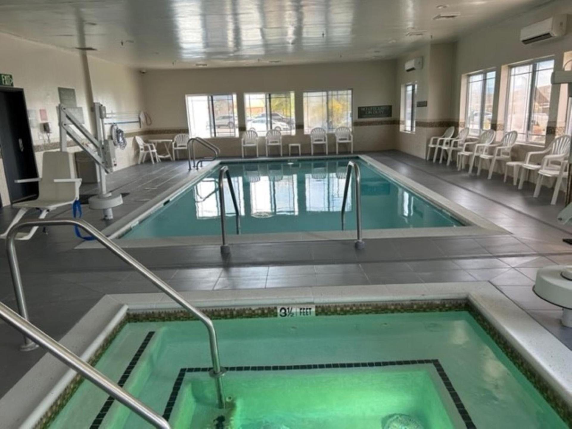 Holiday Inn & Suites - Barstow by IHG photo 30