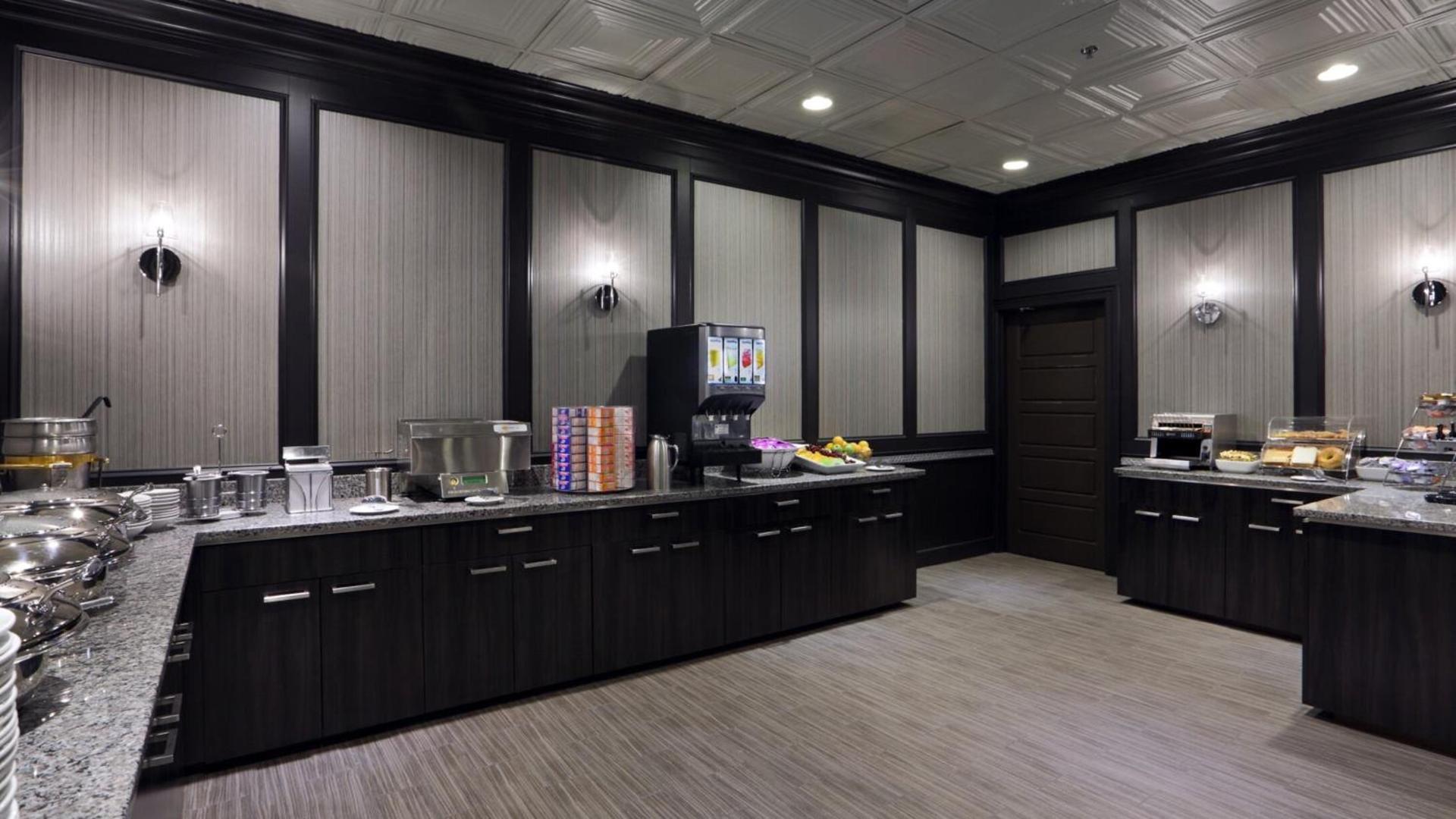 Holiday Inn Boston - Cambridge Area by IHG photo 42