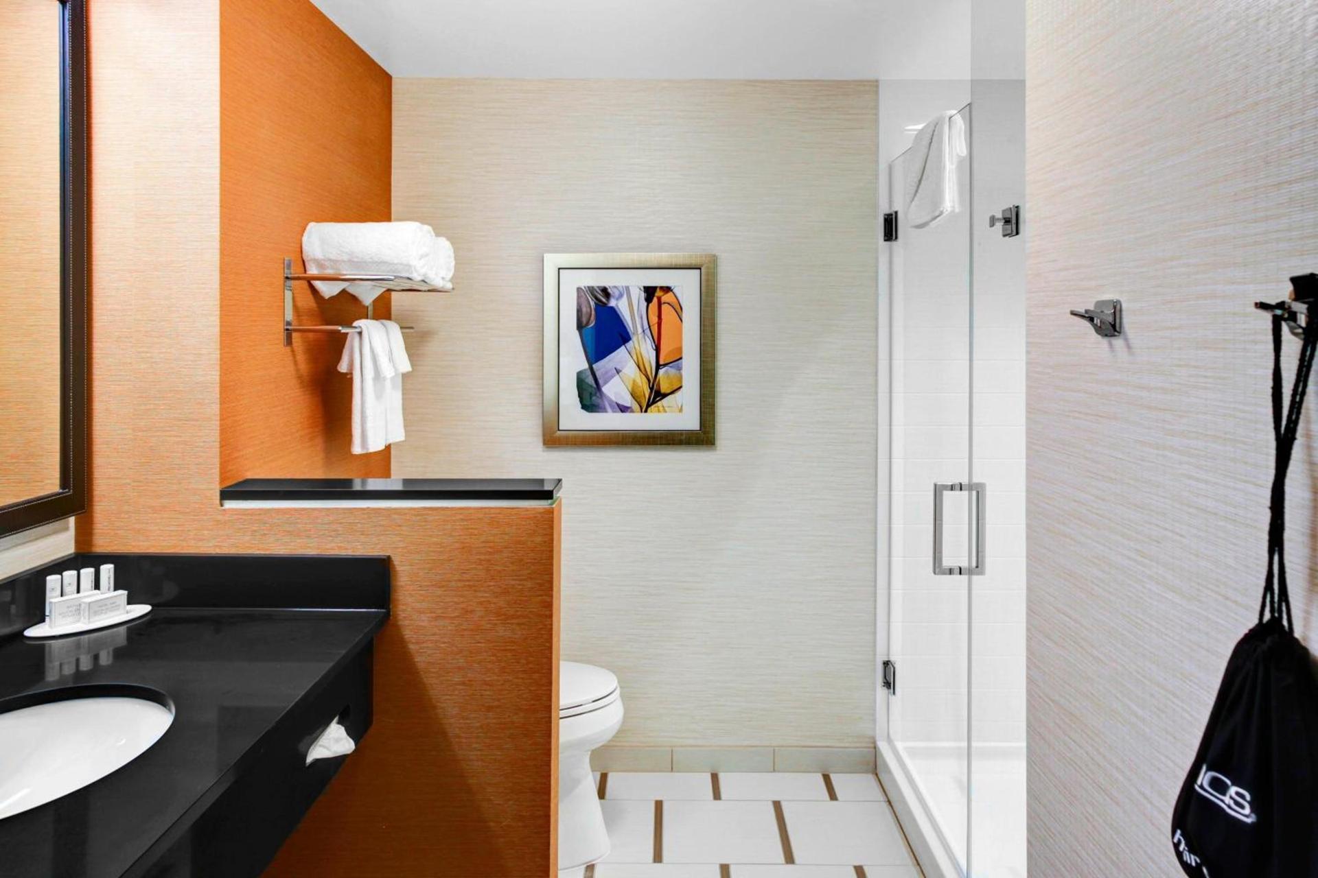 Fairfield Inn & Suites by Marriott Cape Cod Hyannis photo 11
