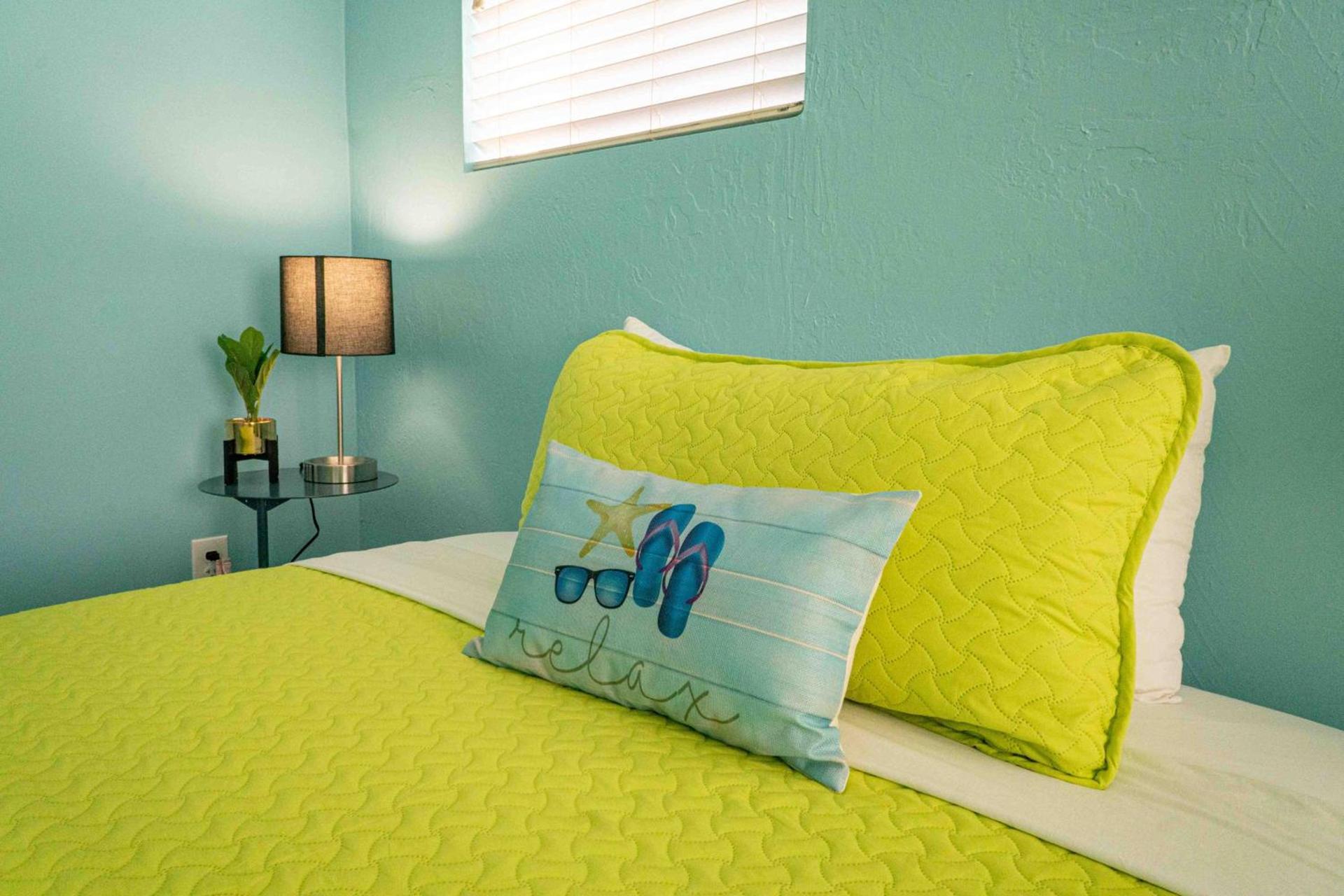 Beds n' Drinks photo 54