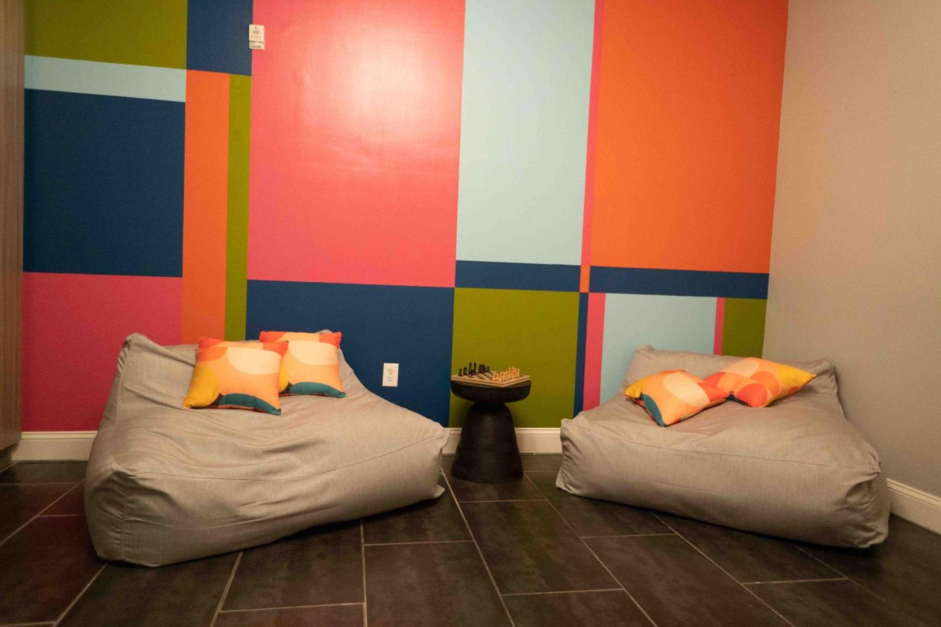 Beds n' Drinks photo 35
